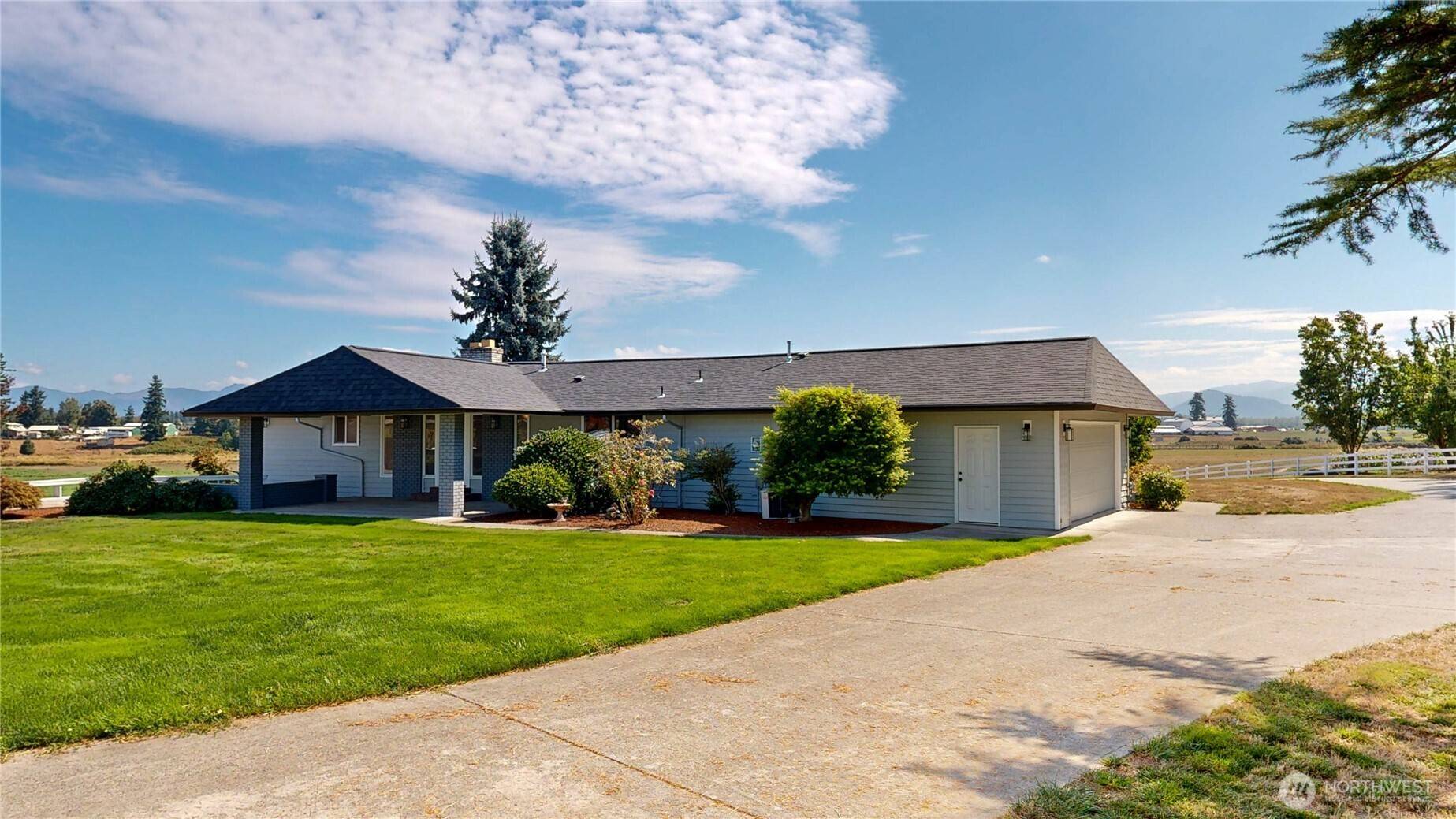 Enumclaw, WA 98022,20115 SE 424th ST