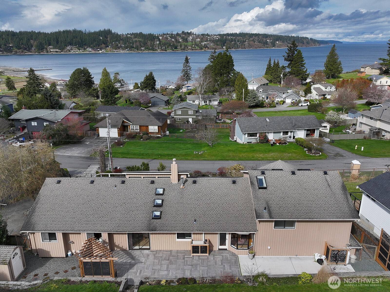 Freeland, WA 98249,1672 Dorsey Dr