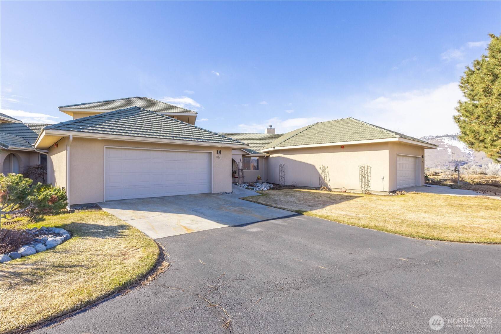 Orondo, WA 98843,827 Desert Canyon BLVD