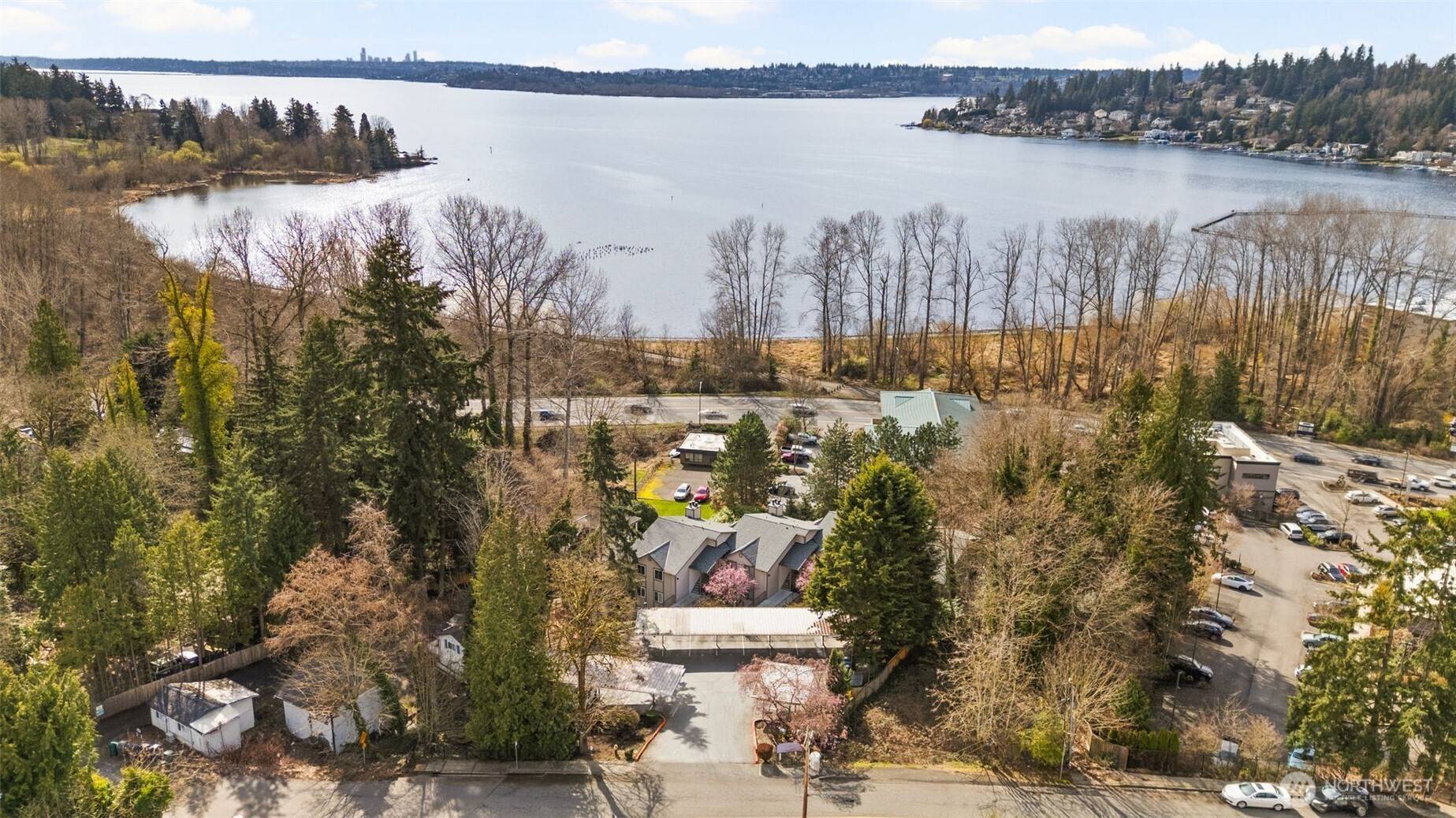 Kirkland, WA 98033,11419 99th PL NE #102