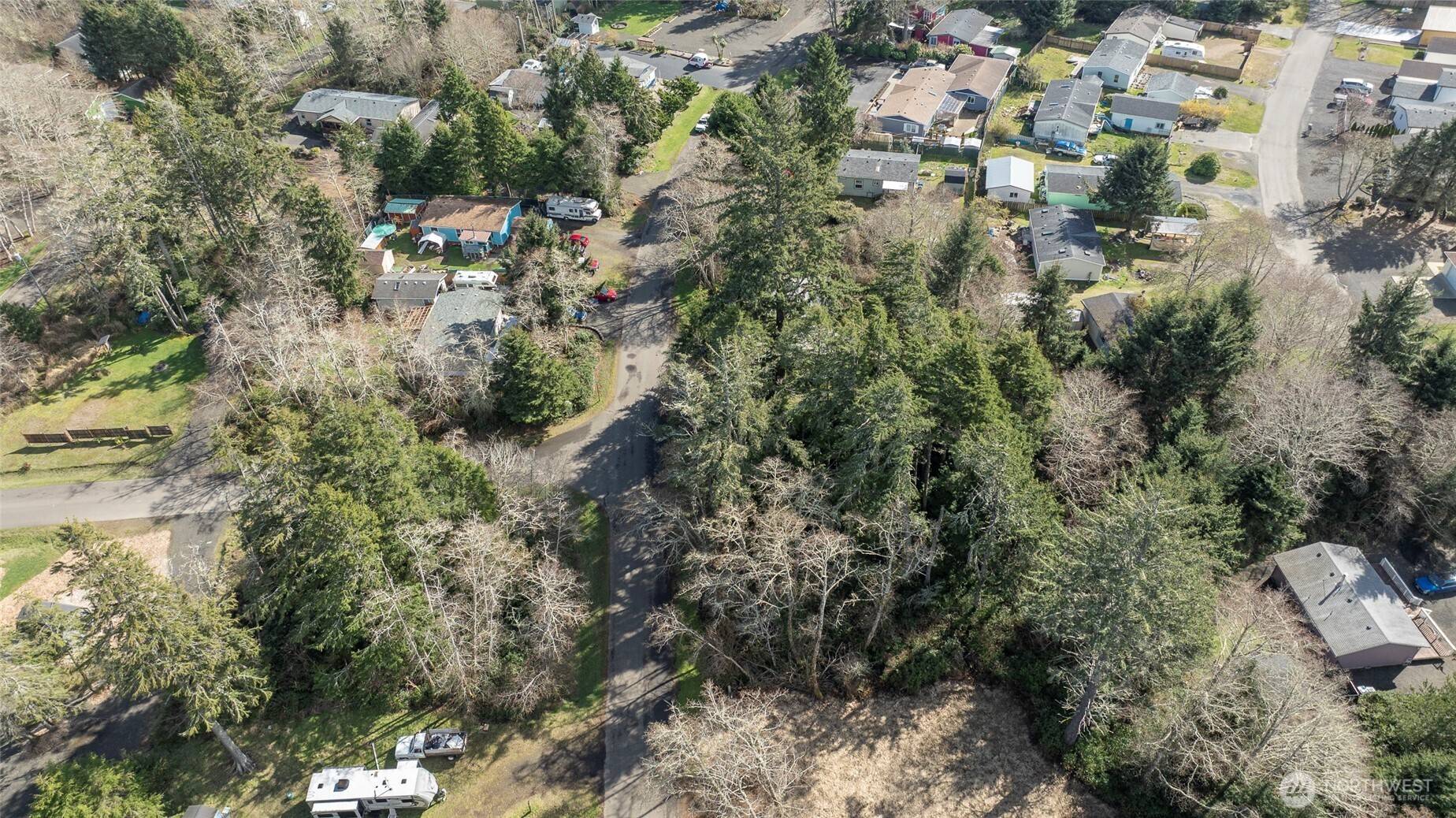 Ocean Shores, WA 98569,699 & 701 Chenois AVE NE