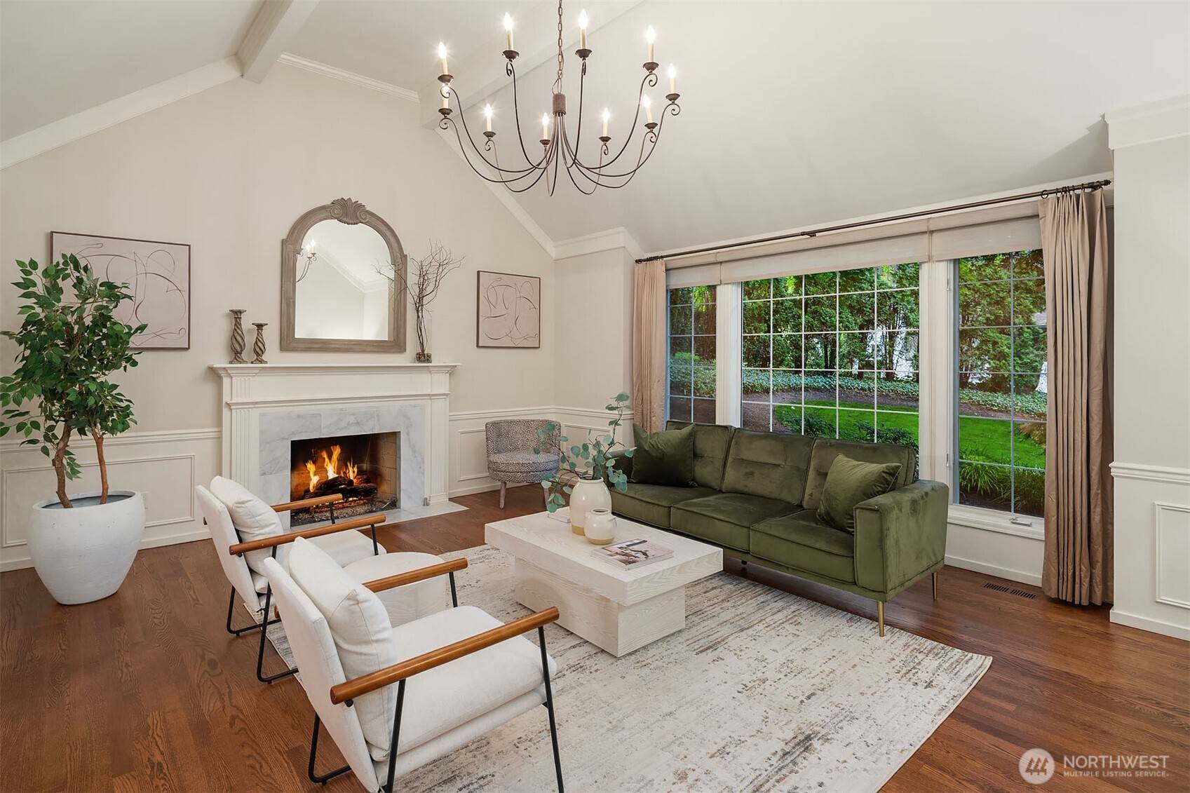 Bellevue, WA 98007,14136 NE 32nd PL