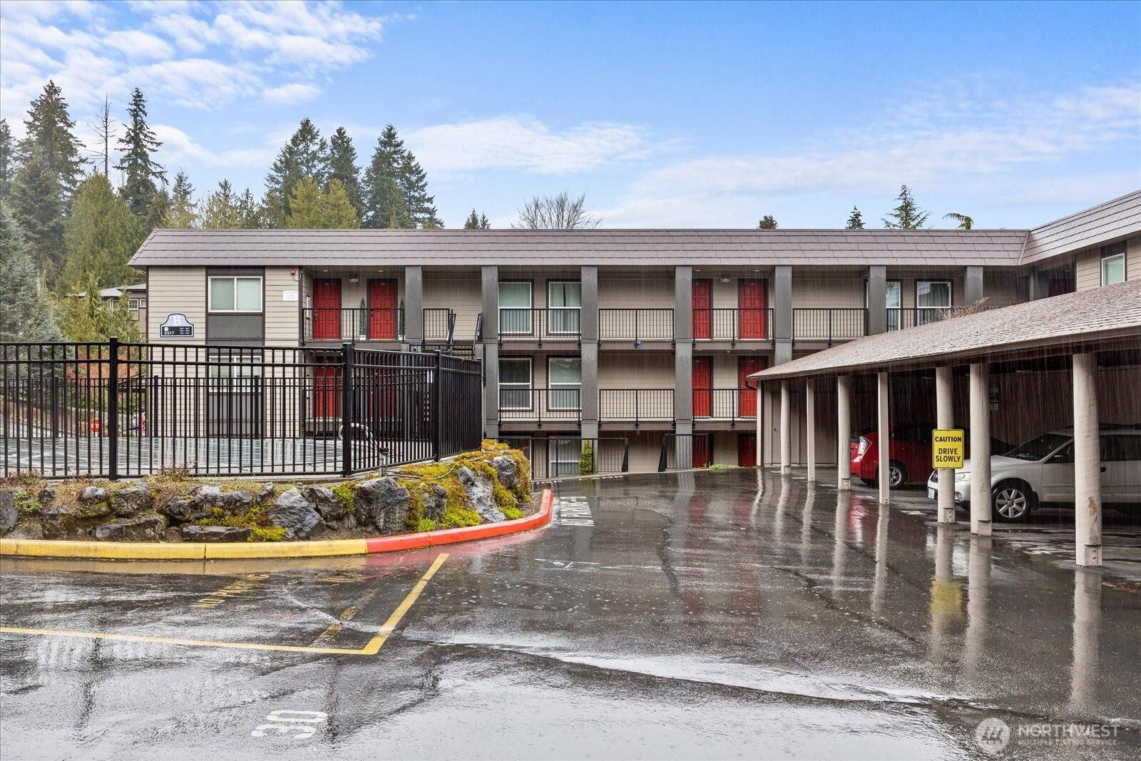 Bothell, WA 98011,9517 NE 180th ST #B104