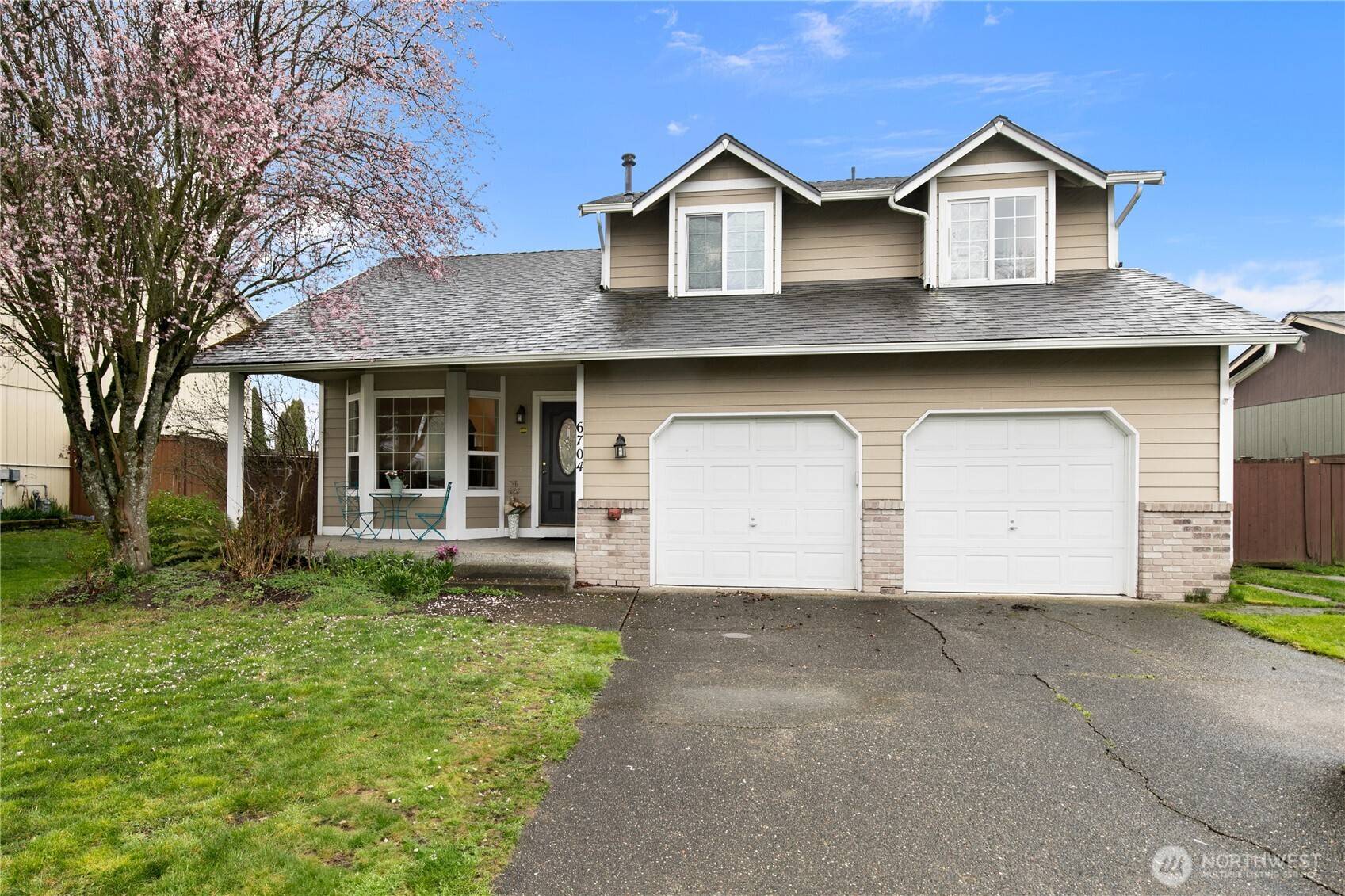 Puyallup, WA 98375,6704 179th Street CT E