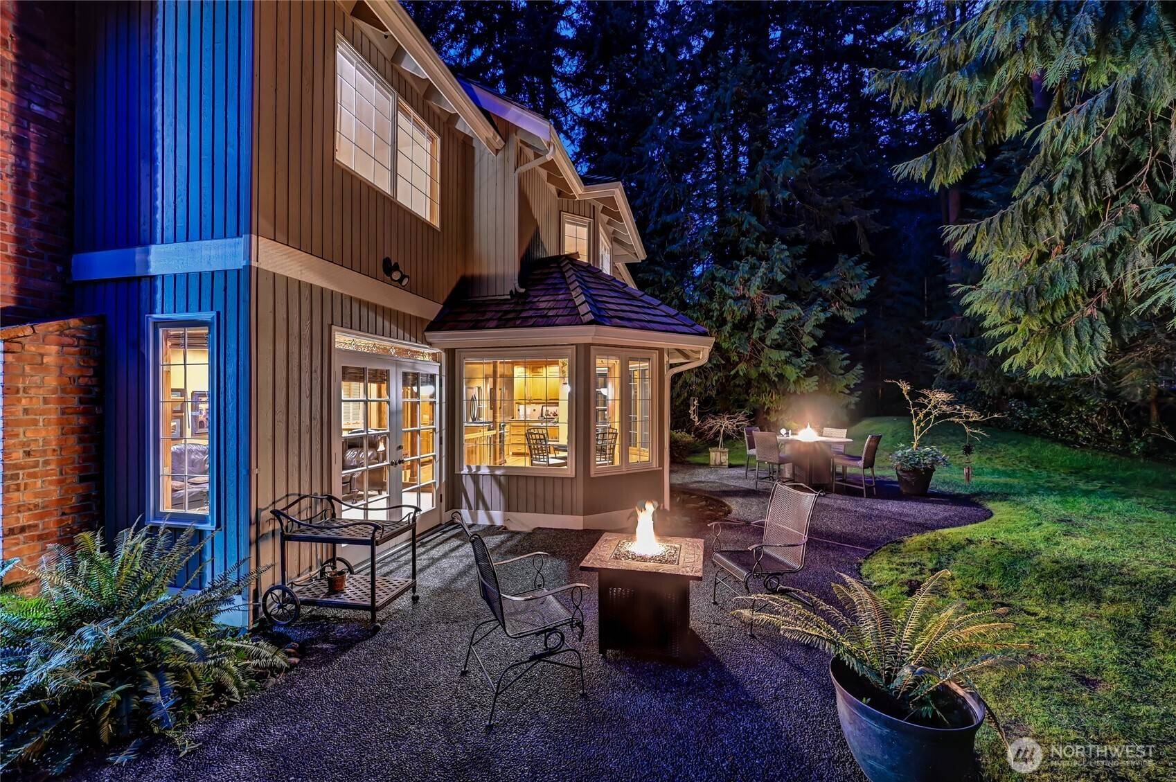 Redmond, WA 98053,21815 NE 104th PL