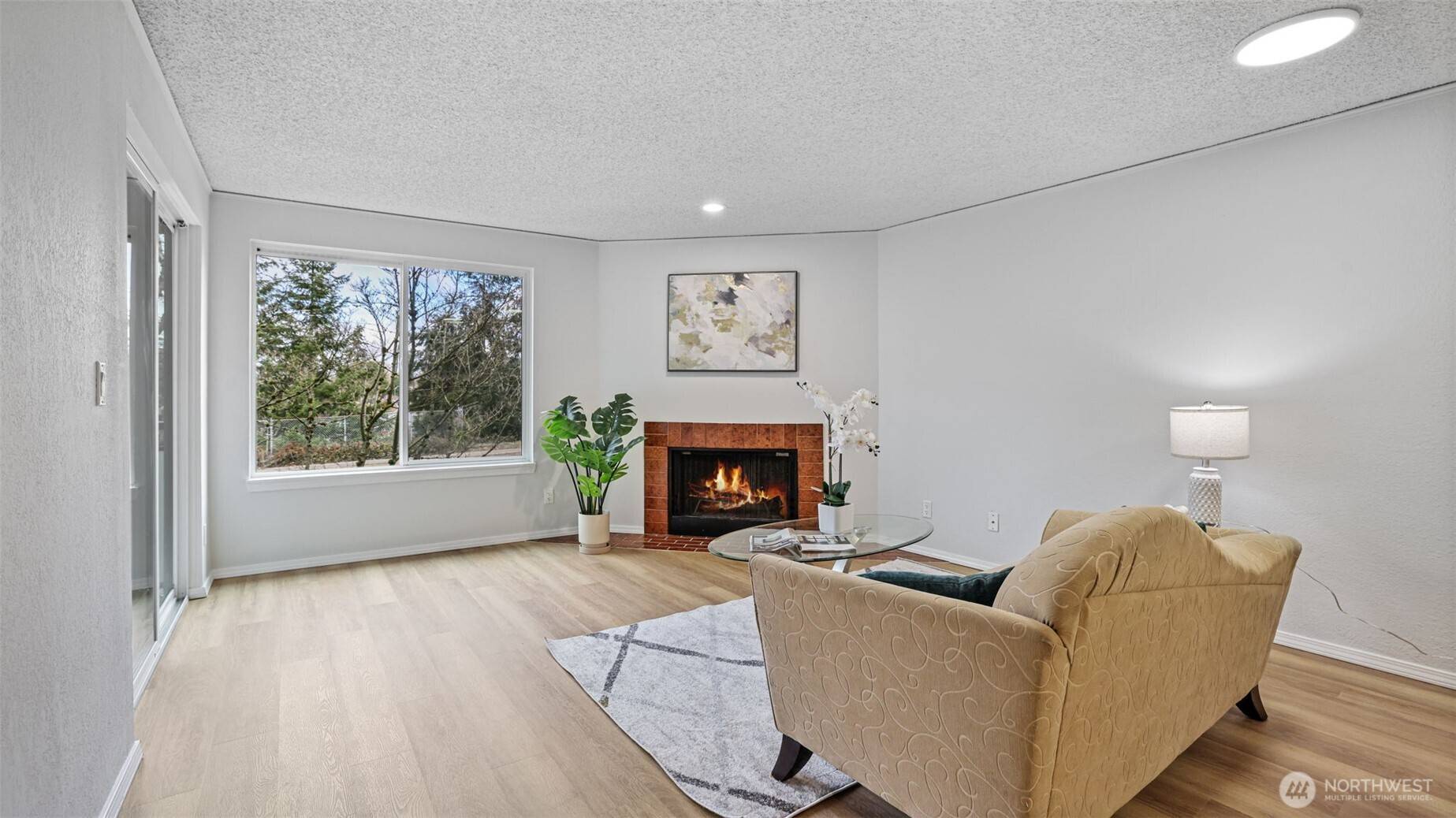 Renton, WA 98056,2611 NE 4th ST #224