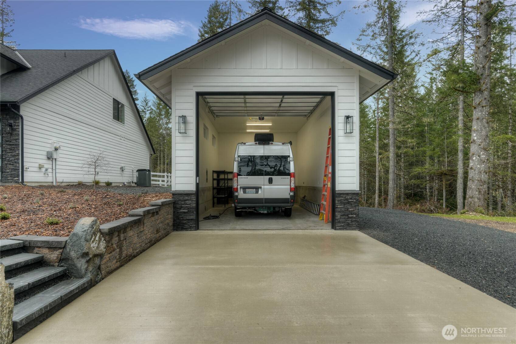 Shelton, WA 98584,901 W Clear Lake DR