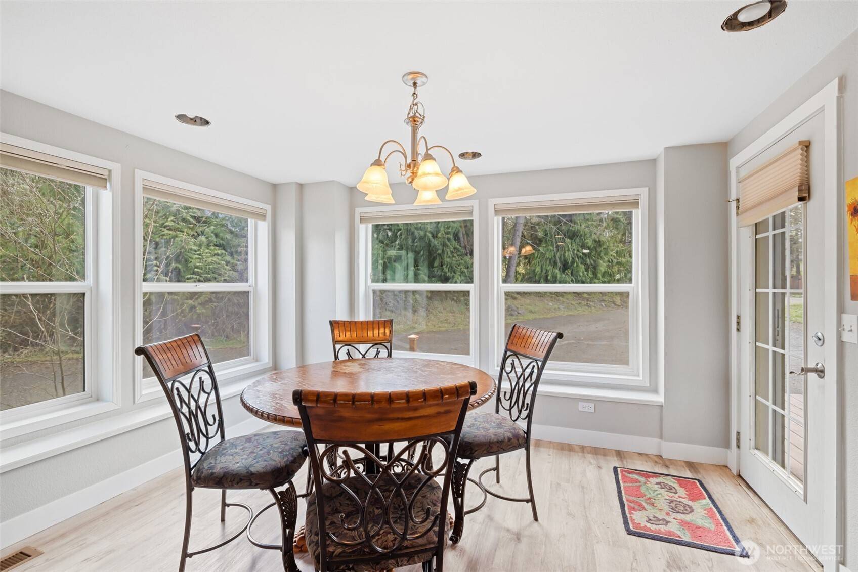 Sequim, WA 98382,461 S Solmar DR