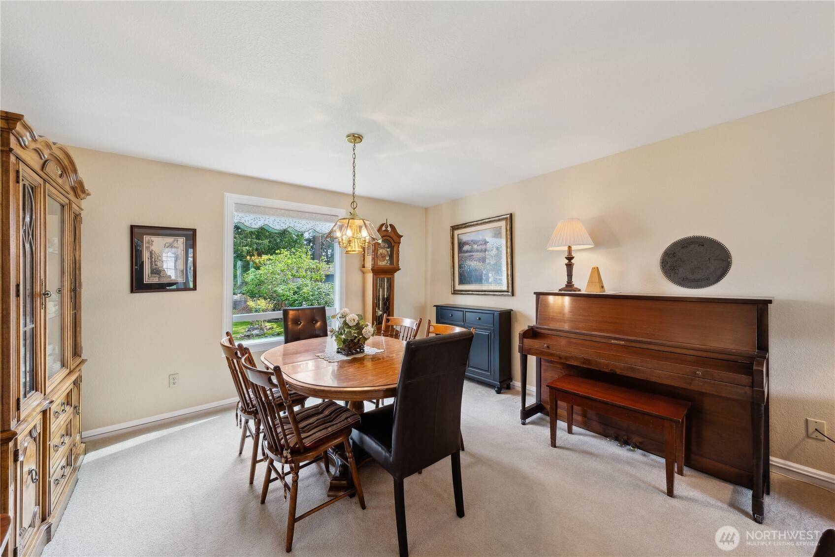 Oak Harbor, WA 98277,1058 SW Leschi DR