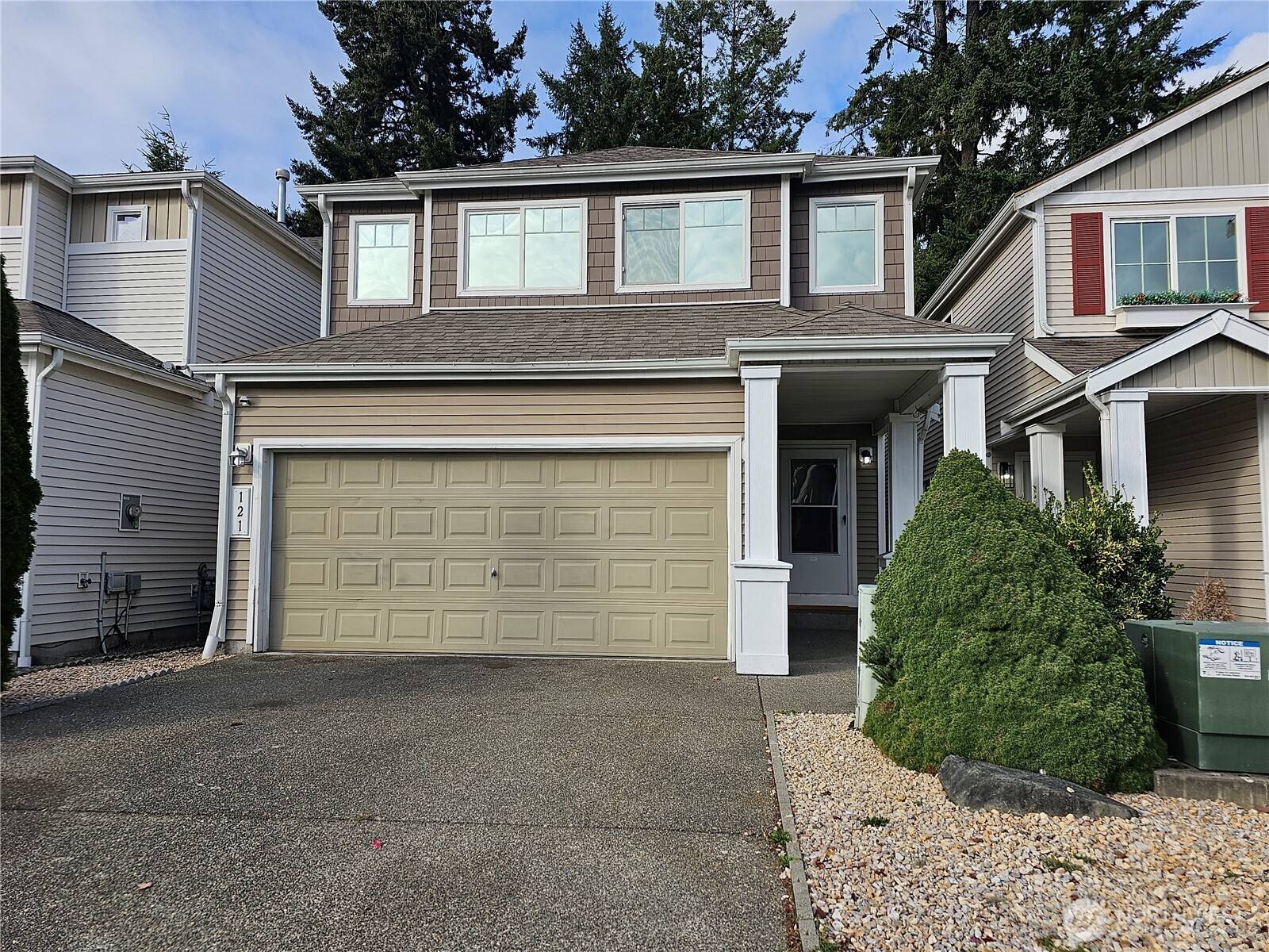 Spanaway, WA 98387,121 177th ST E