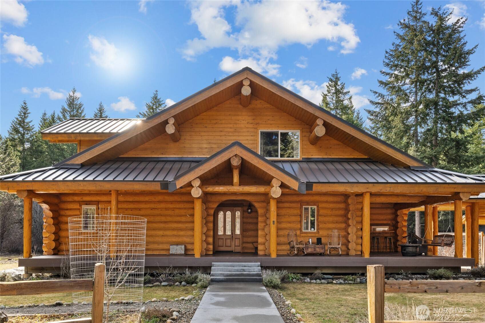 Cle Elum, WA 98922,500 Chelan LN