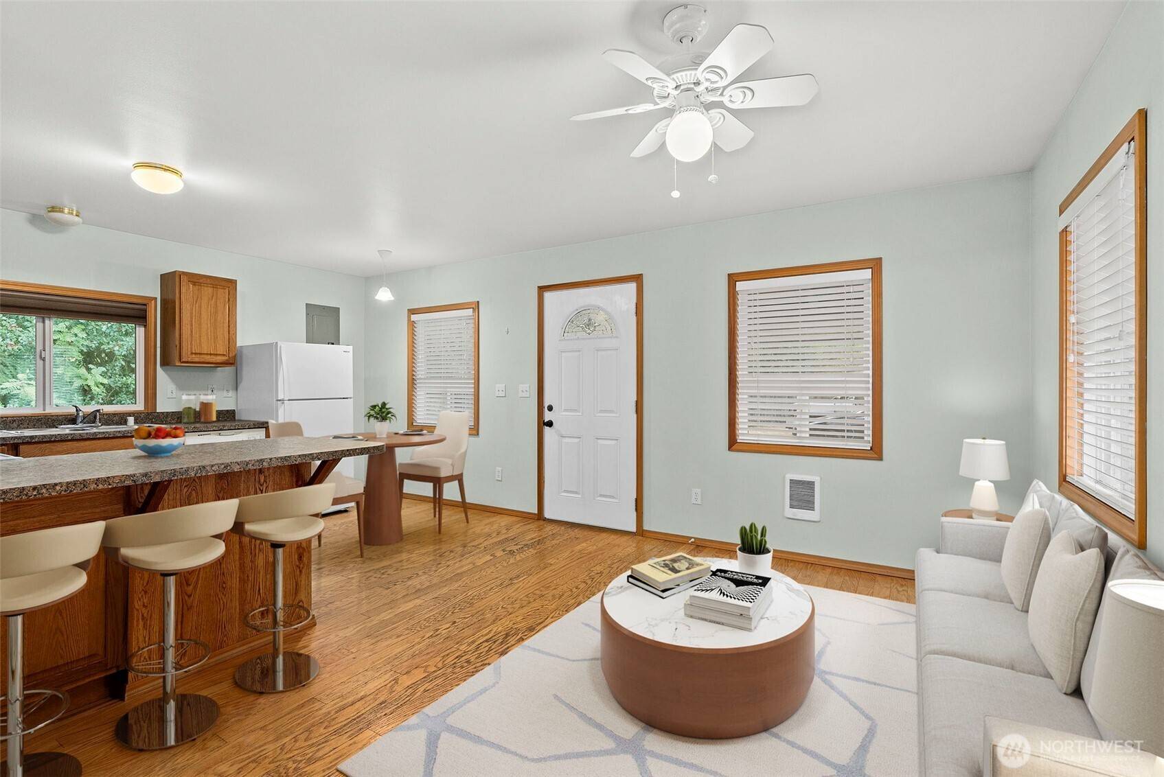 Olympia, WA 98516,4606 15th AVE NE