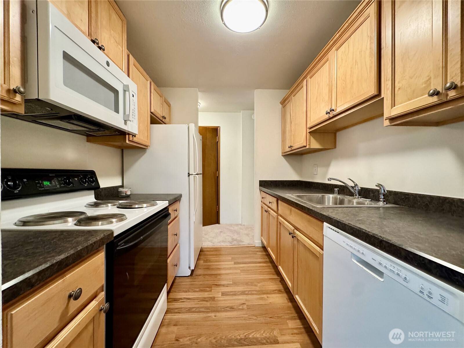 Tukwila, WA 98188,15140 65th AVE S #221