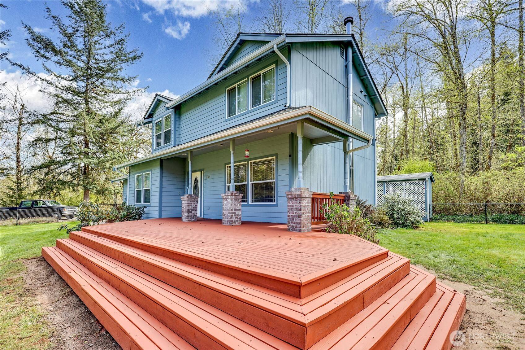 Poulsbo, WA 98370,885 NW Pioneer  Hill RD