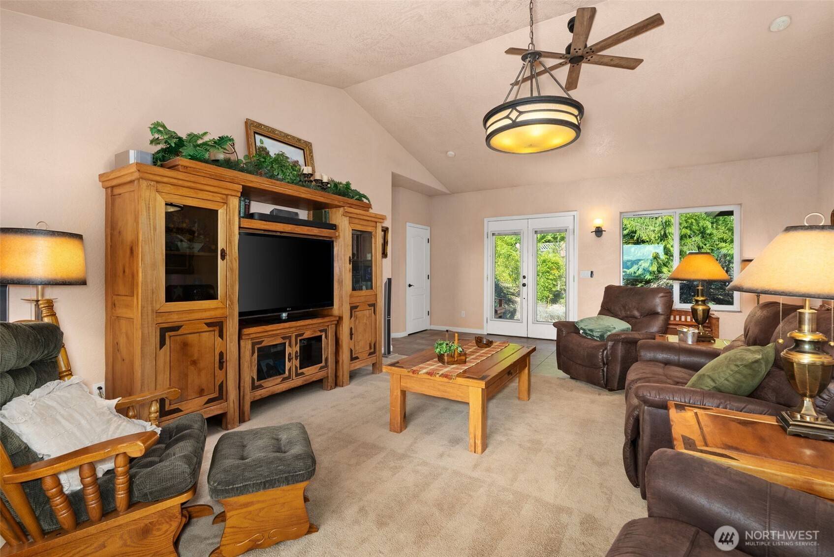 Chehalis, WA 98532,170 Sholes DR
