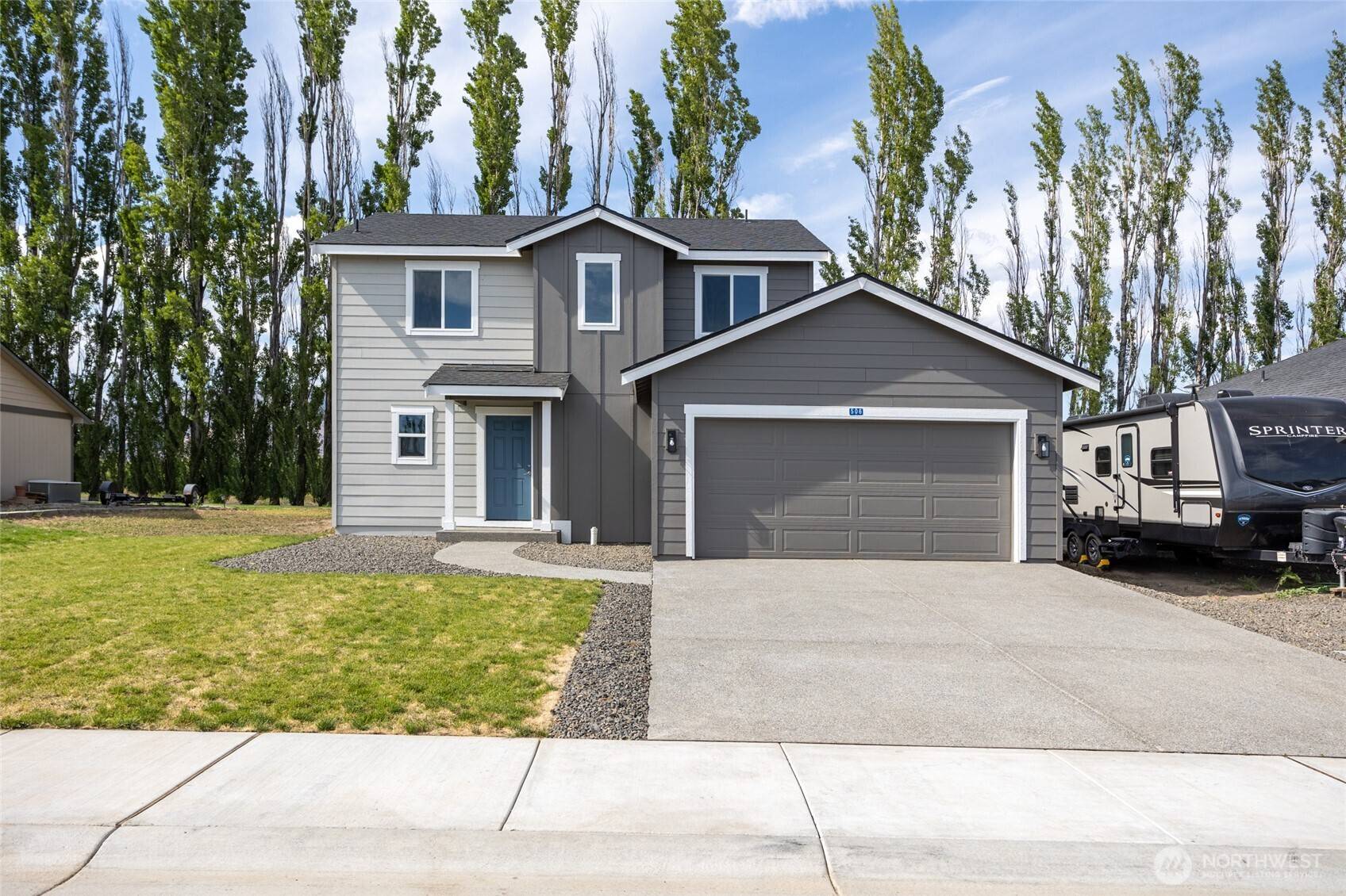 Tieton, WA 98947,526 Chinook Winds LN