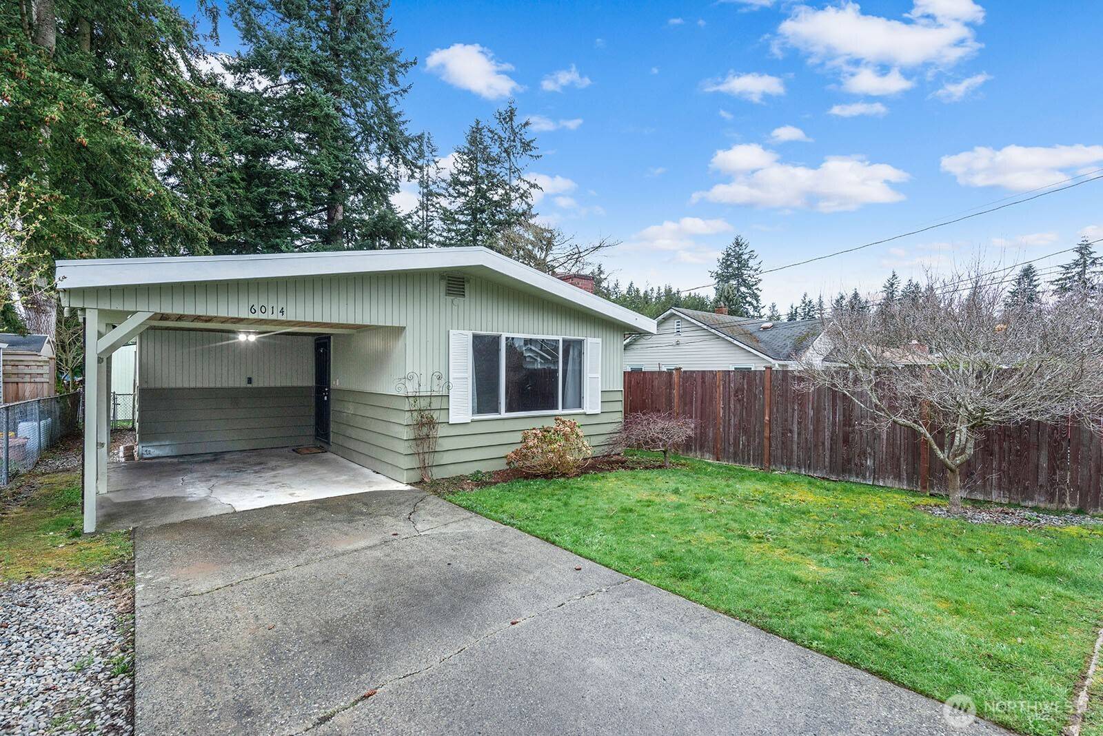 Everett, WA 98203,6014 East DR