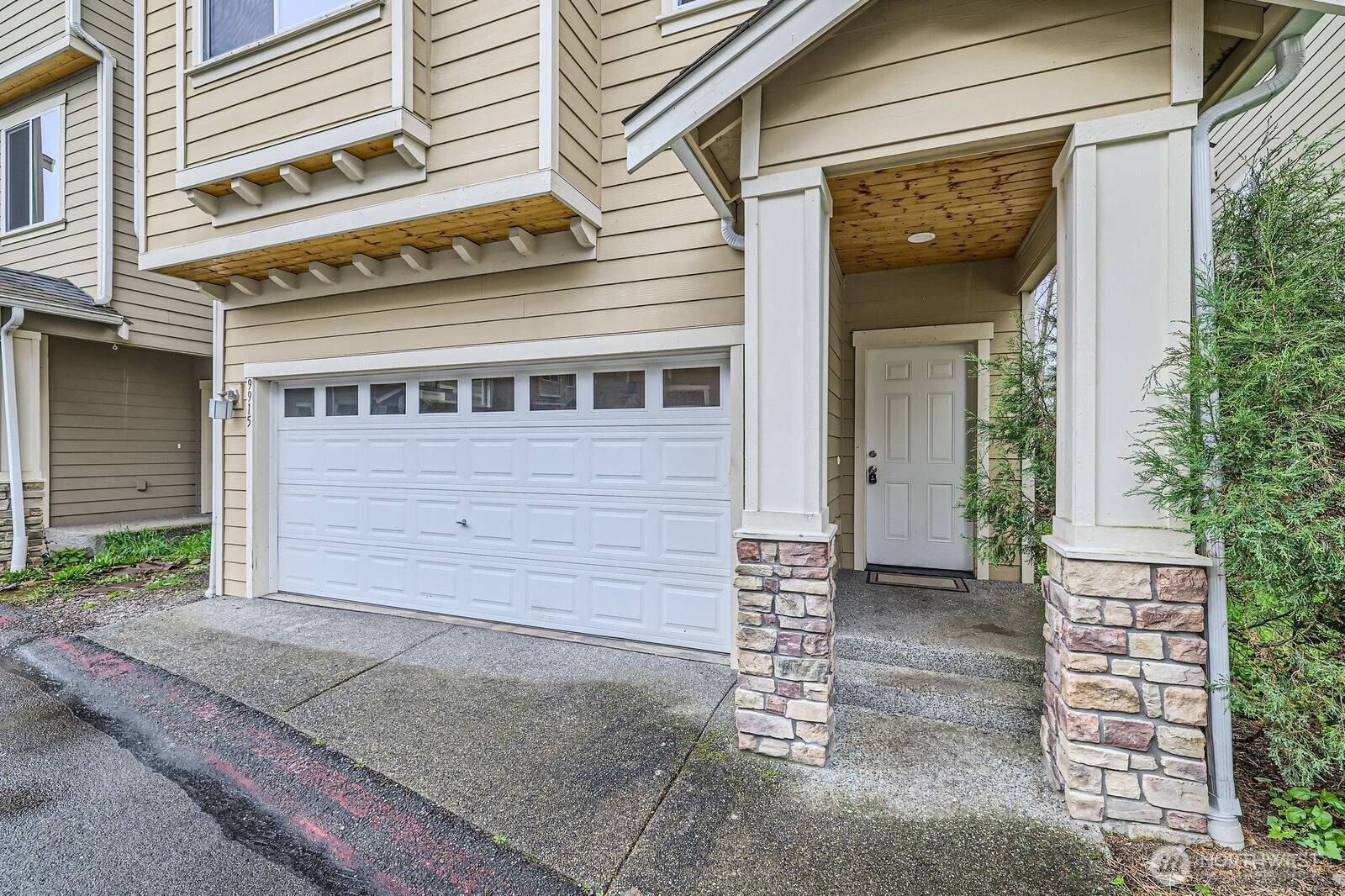Everett, WA 98204,9915 1st PL W