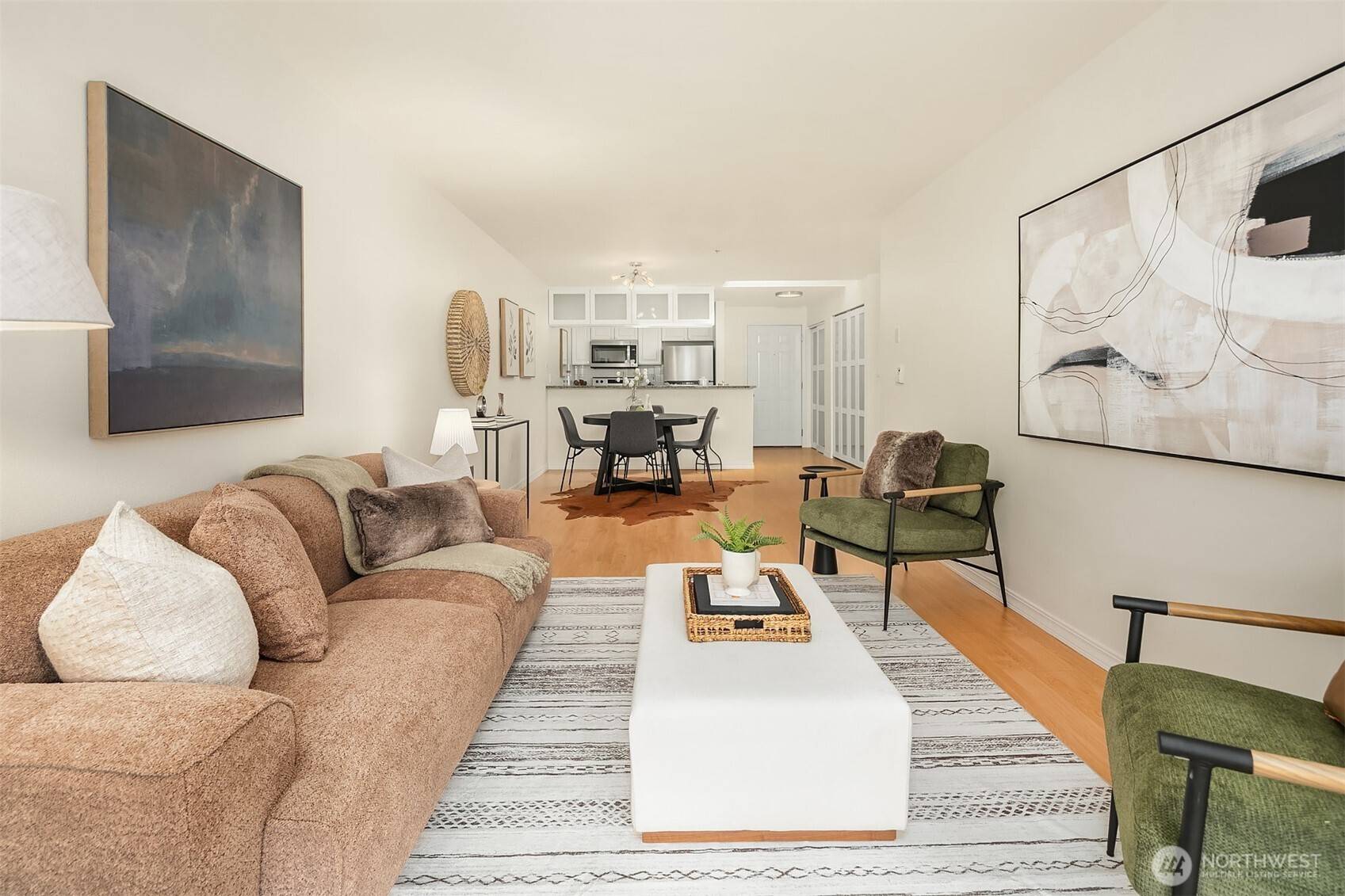 Seattle, WA 98122,1819 E Denny WAY #303