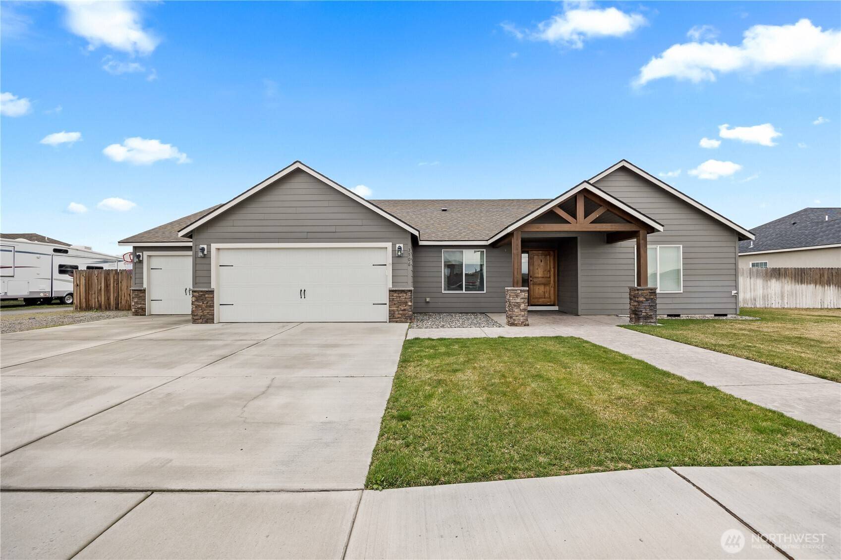 Pasco, WA 99301,3506 Reserve LN