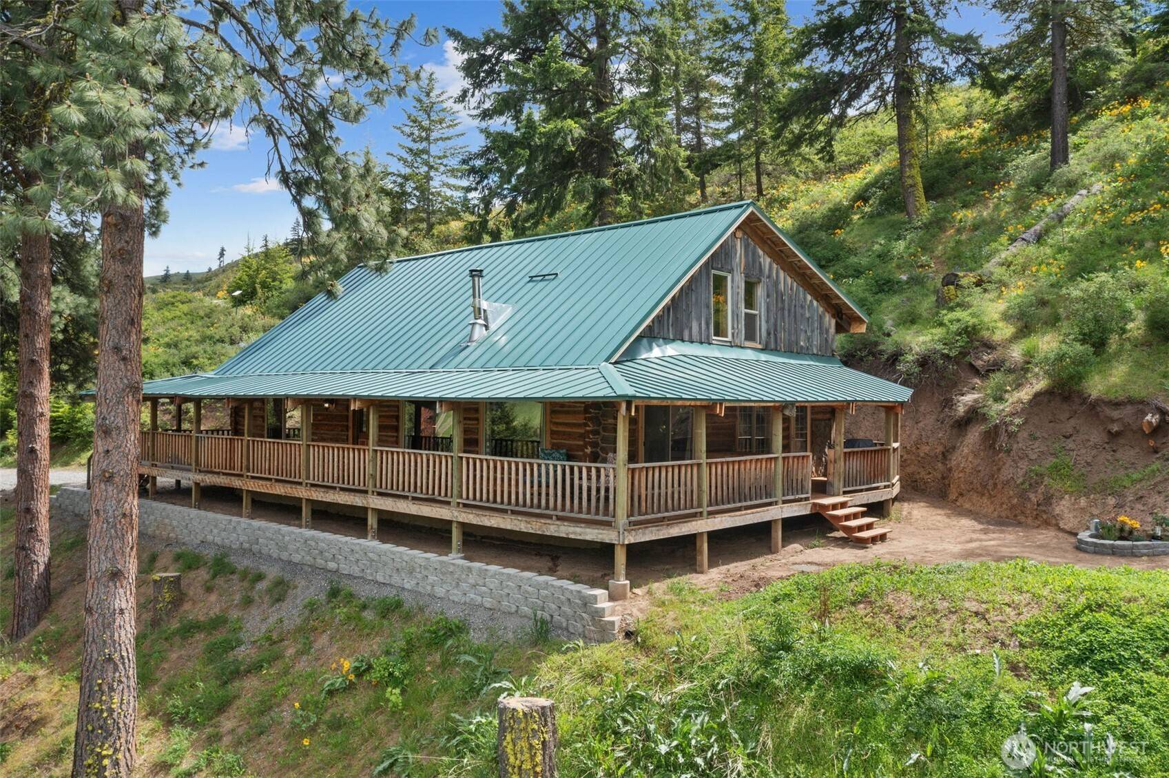 Cashmere, WA 98813,9381 Olalla Cayon RD