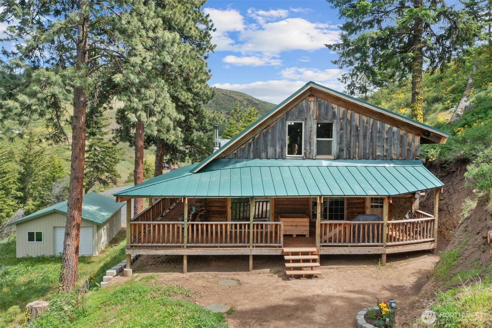 Cashmere, WA 98813,9381 Olalla Cayon RD