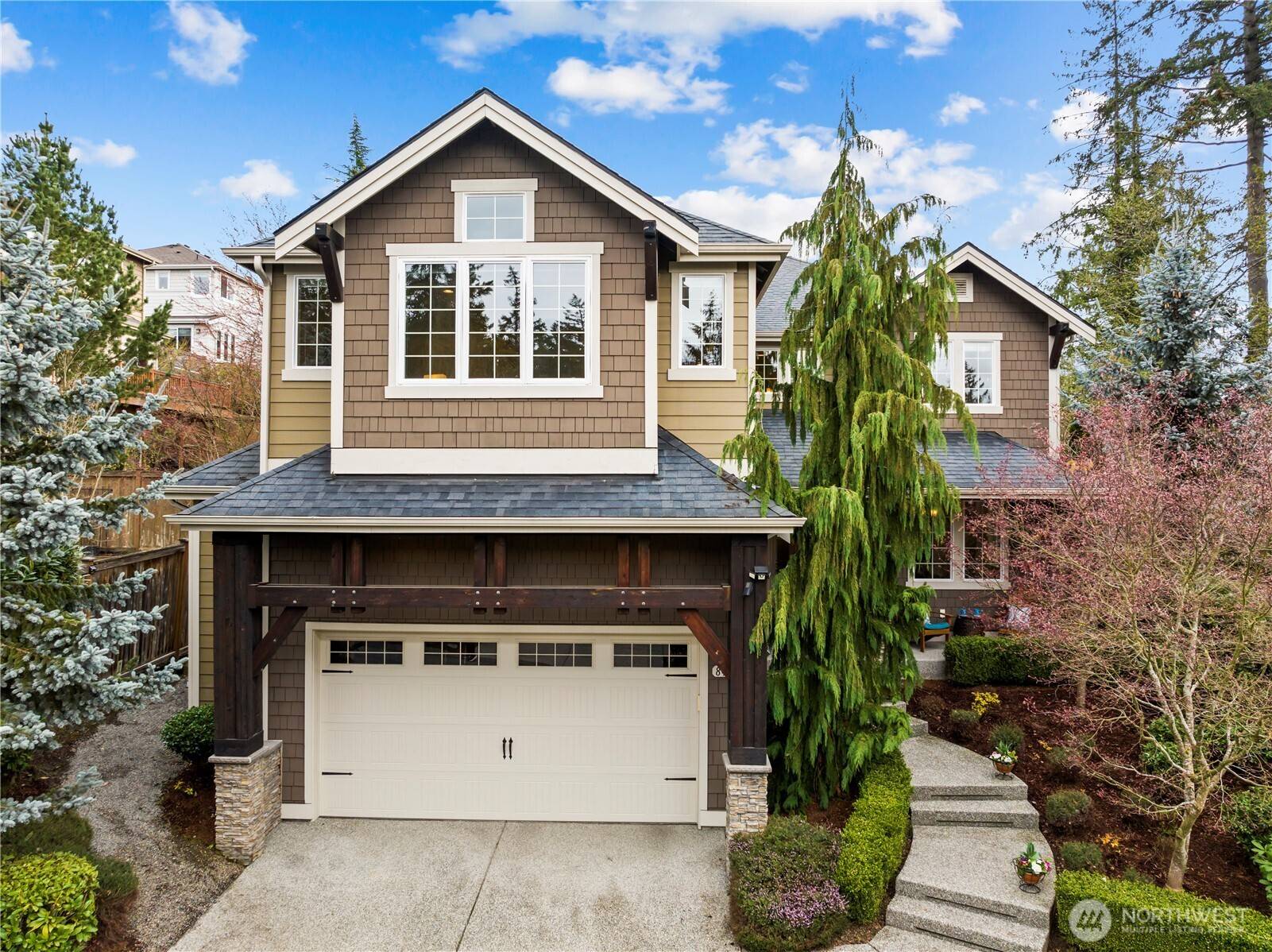 Kirkland, WA 98034,8153 NE 117th PL