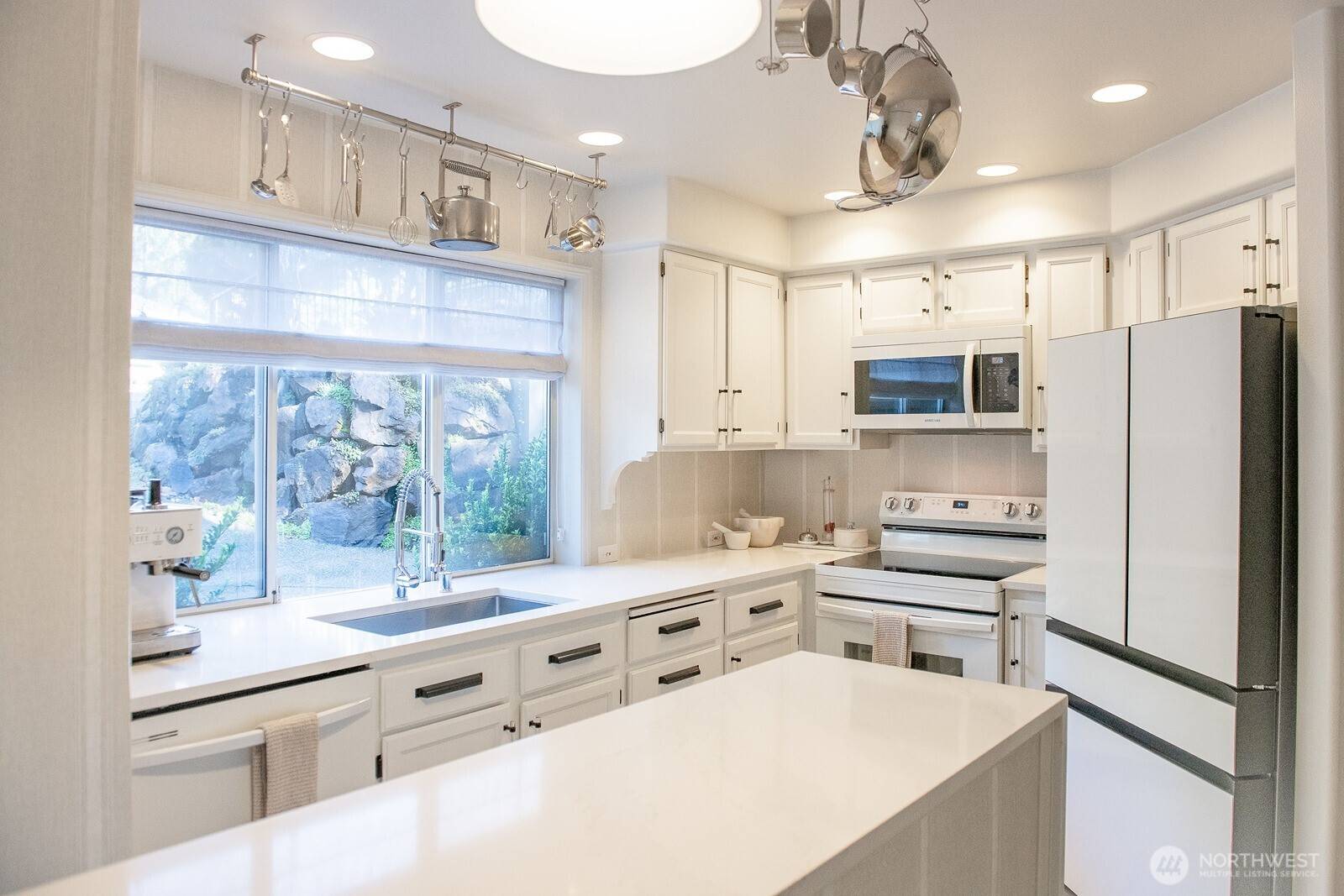 Sammamish, WA 98029,3636 255th LN SE #42