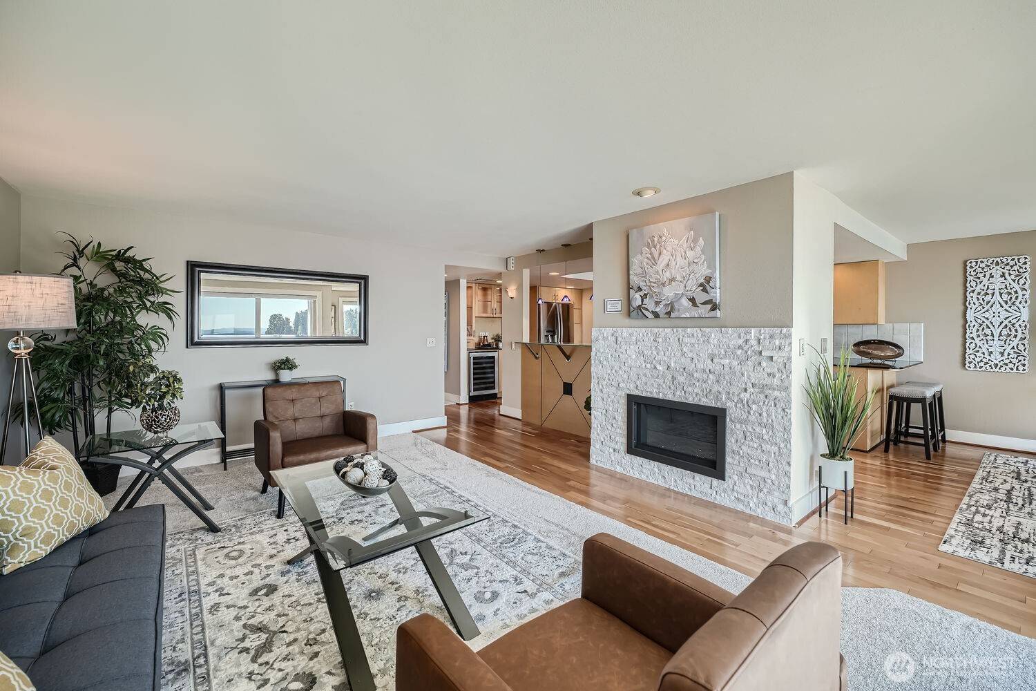 Kirkland, WA 98034,9727 NE Juanita DR #410