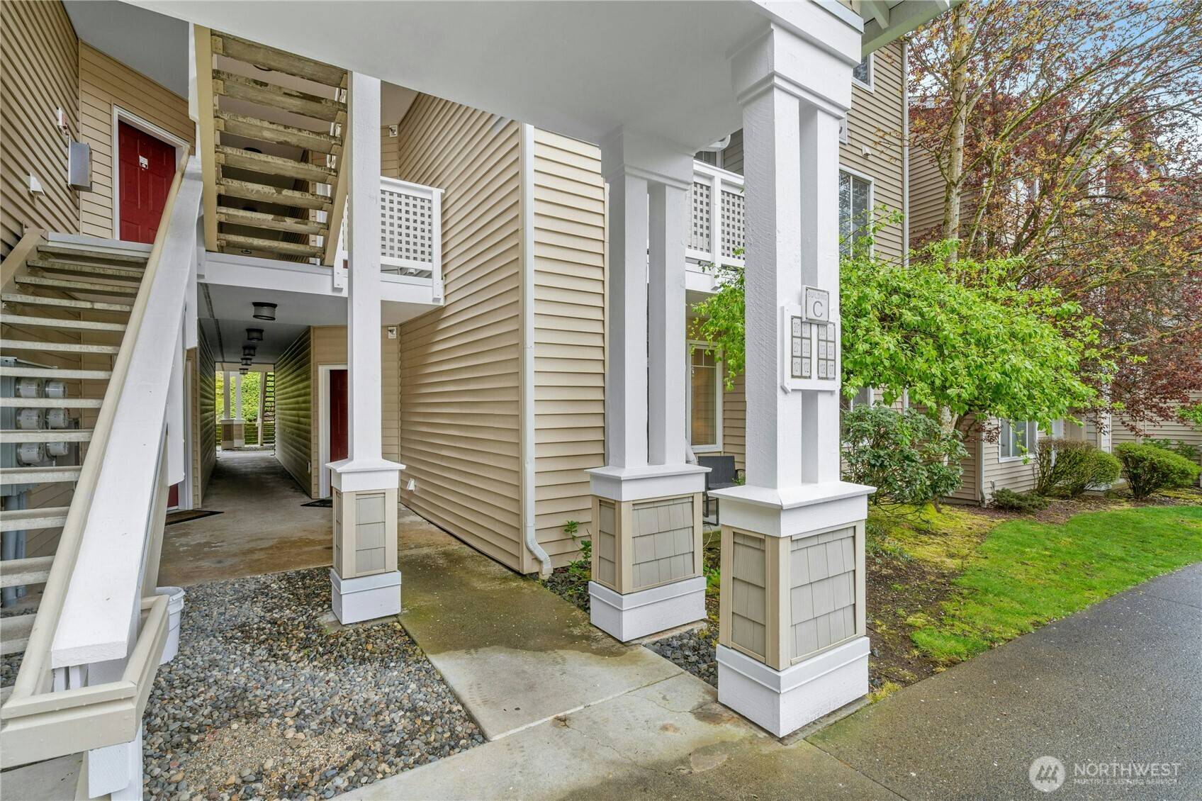 Bothell, WA 98011,15300 112th AVE NE #C102