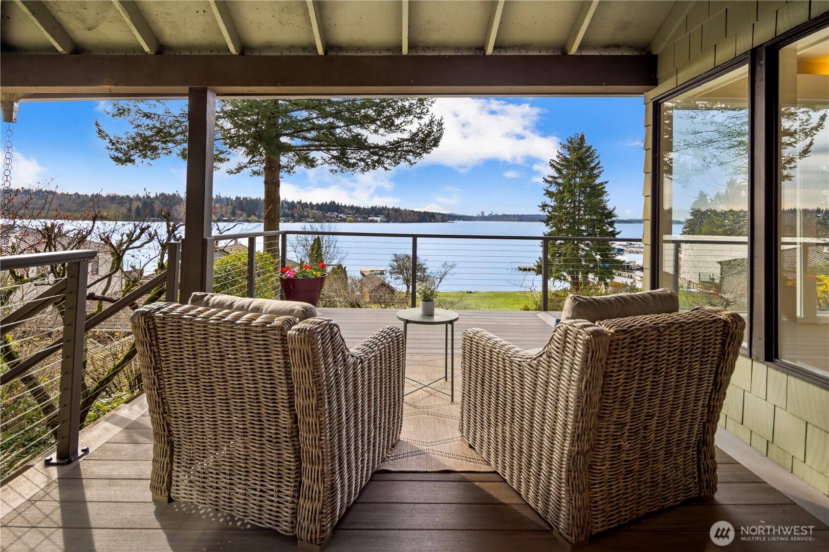 Kirkland, WA 98034,8625 NE Juanita DR