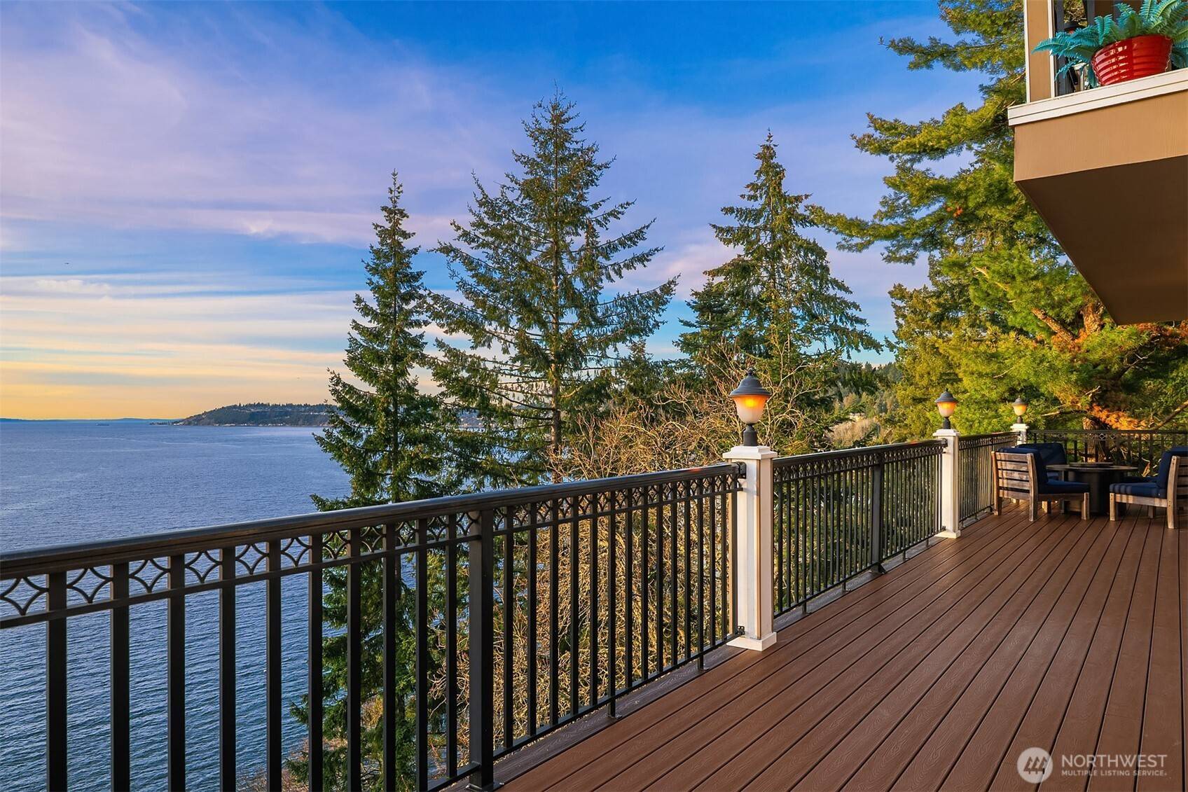 Burien, WA 98166,16523 Maplewild AVE SW