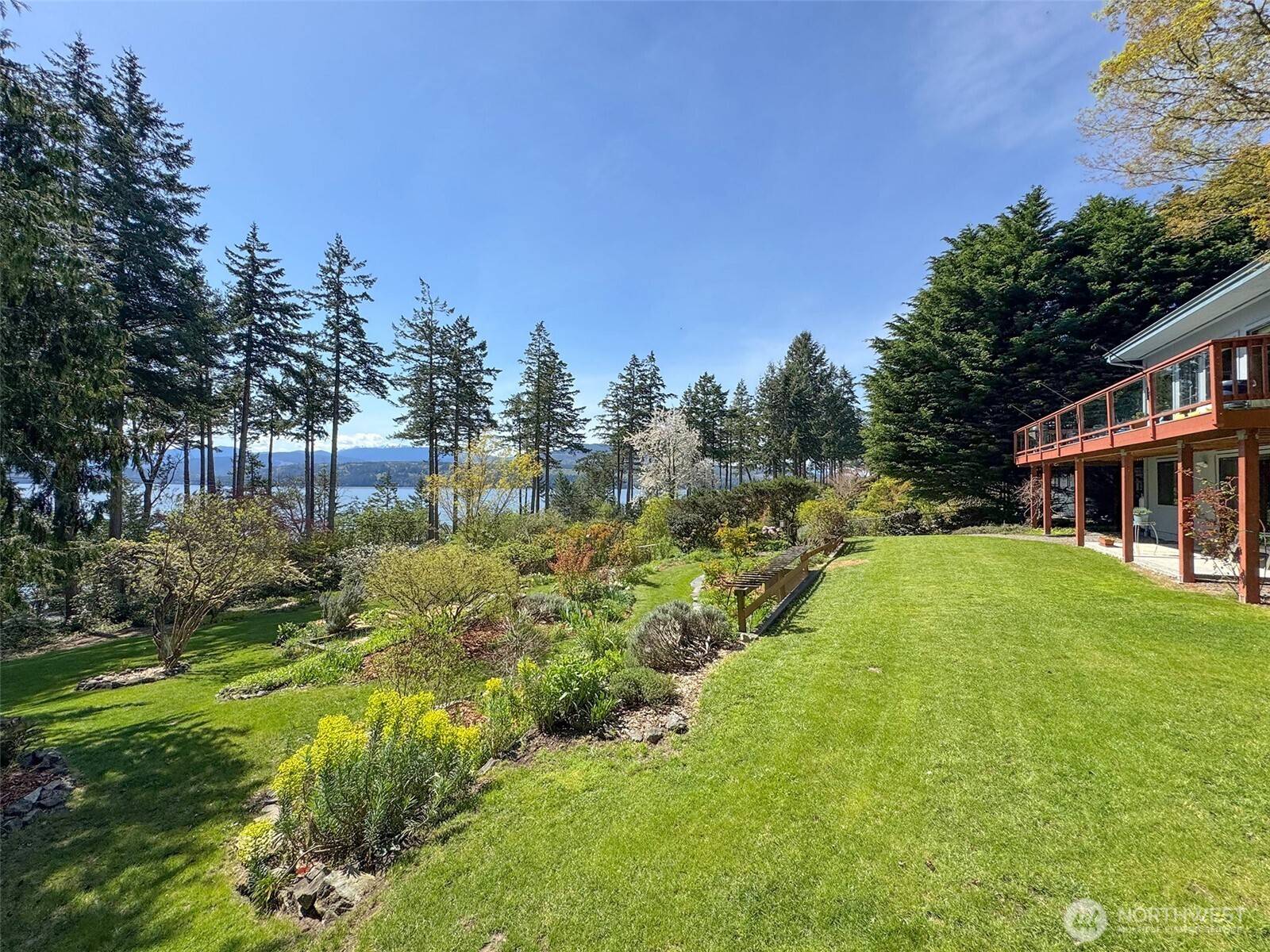 Port Townsend, WA 98368,120 Bayview LN