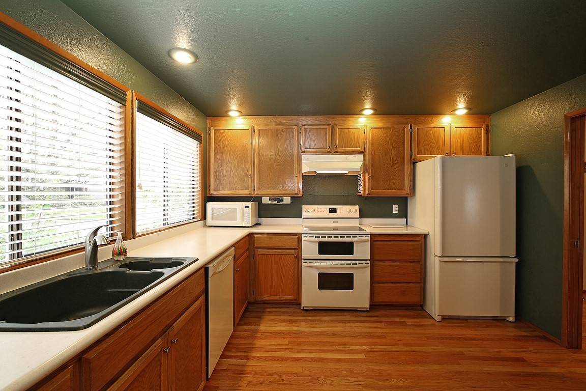 Bellevue, WA 98008,1605 159th AVE NE