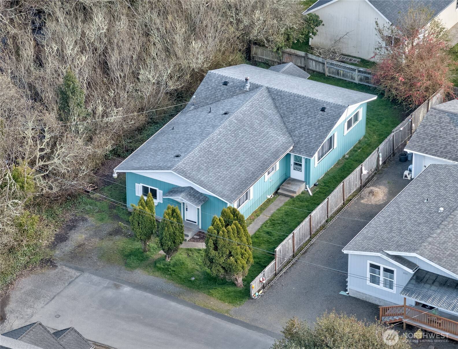Long Beach, WA 98631,319 SE 3rd ST