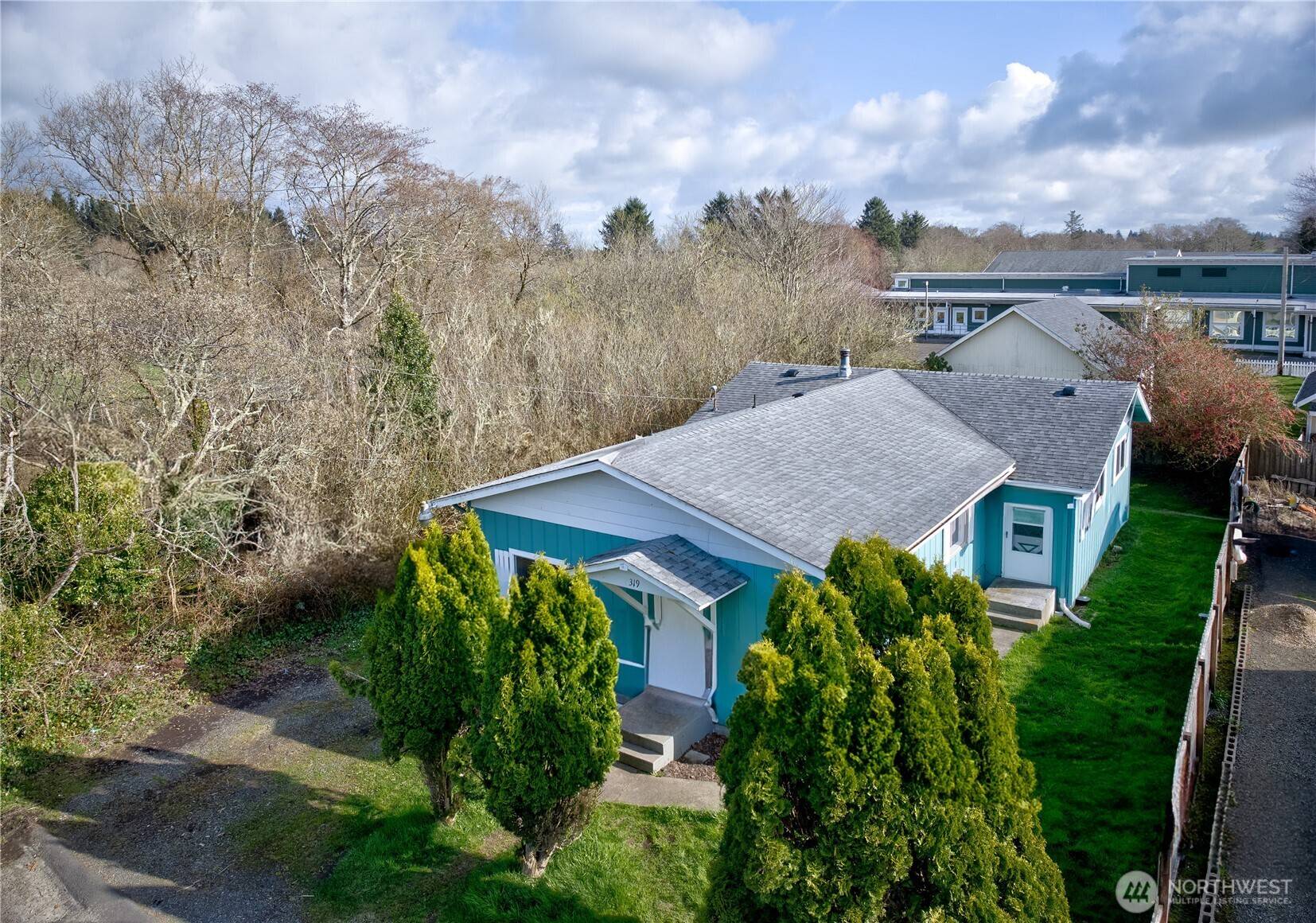 Long Beach, WA 98631,319 3rd ST SE
