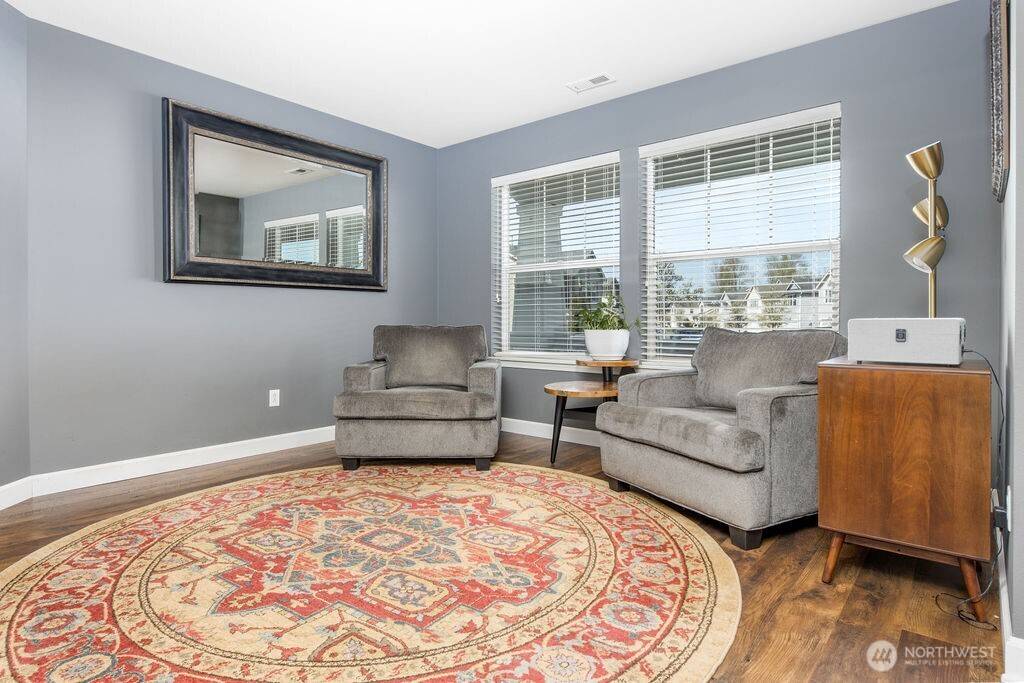 Renton, WA 98056,2901 SE 4th ST