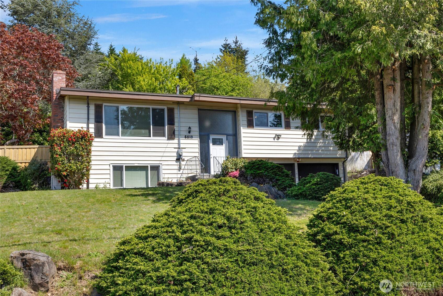 Seattle, WA 98178,6610 S 127th PL