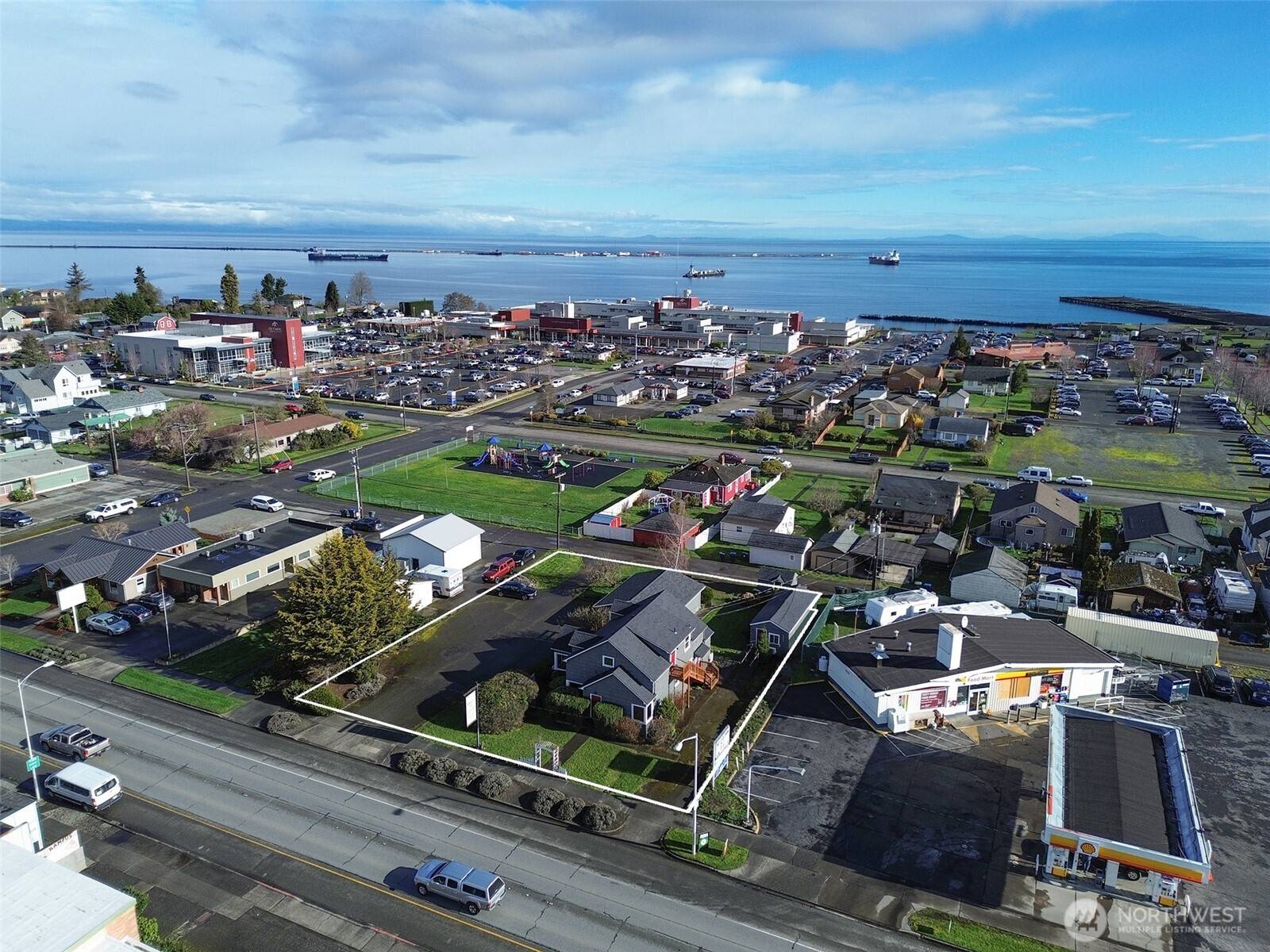 Port Angeles, WA 98362,1017 E Front ST