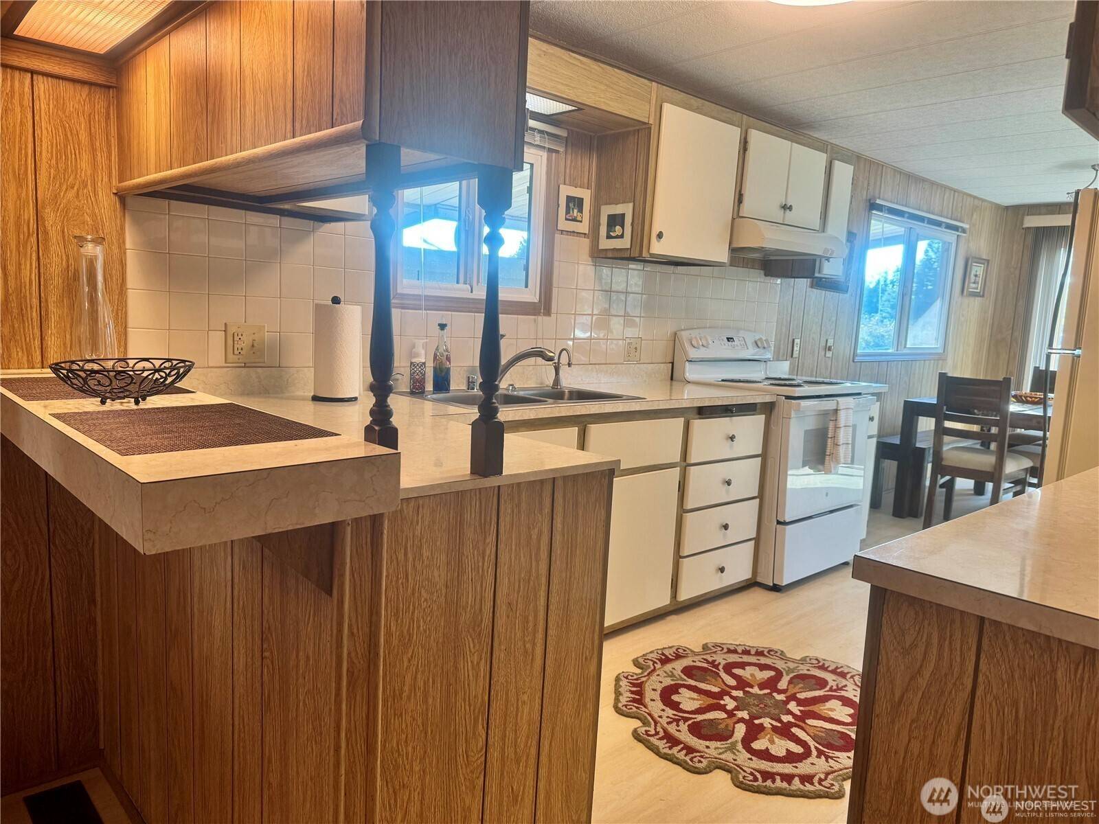 Federal Way, WA 98003,2101 S 324 ST #329