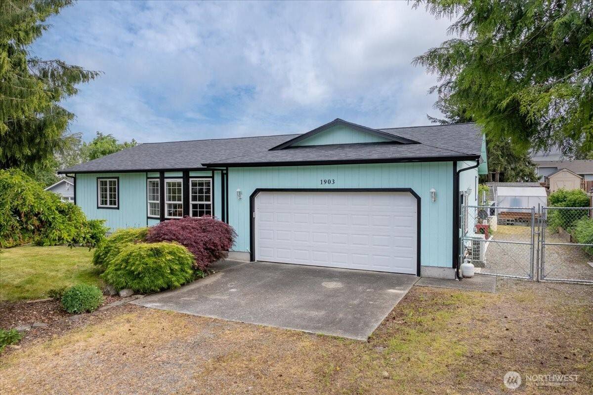 Camano Island, WA 98282,1903 Elhardt DR