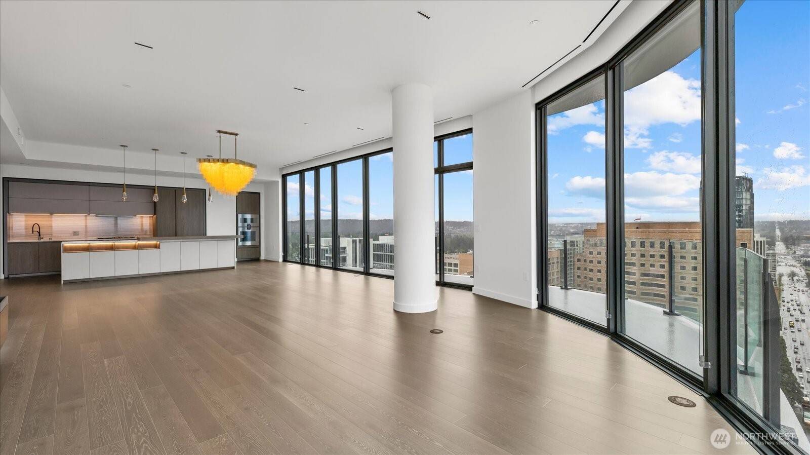 Bellevue, WA 98004,838 Avenue Square NE #2603