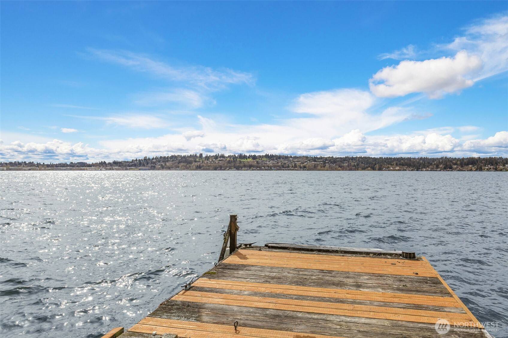 Kirkland, WA 98034,11625 Holmes Point DR NE