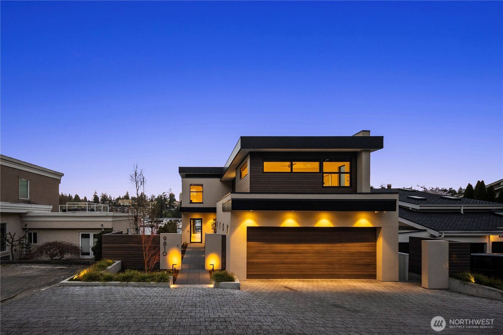 Bellevue, WA 98004,9810 SE Shoreland DR