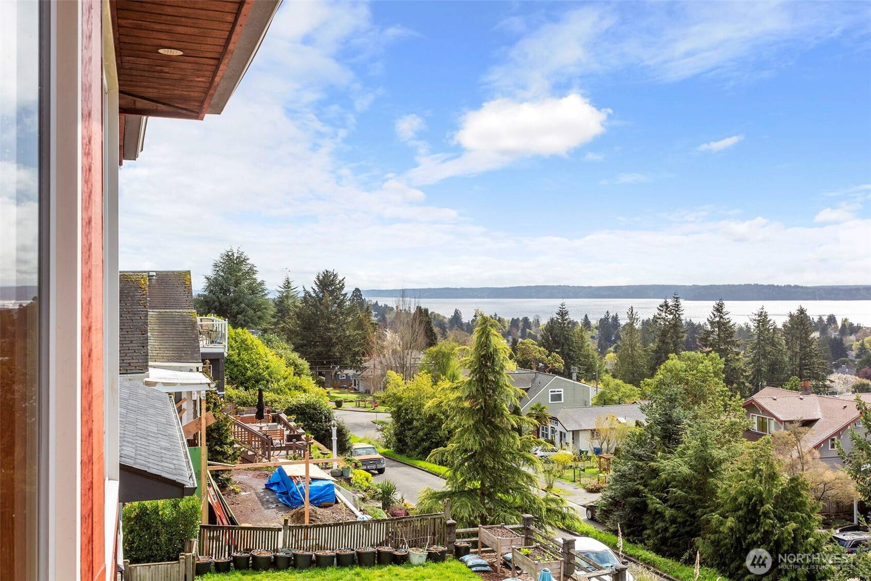 Seattle, WA 98116,4120 45th AVE SW