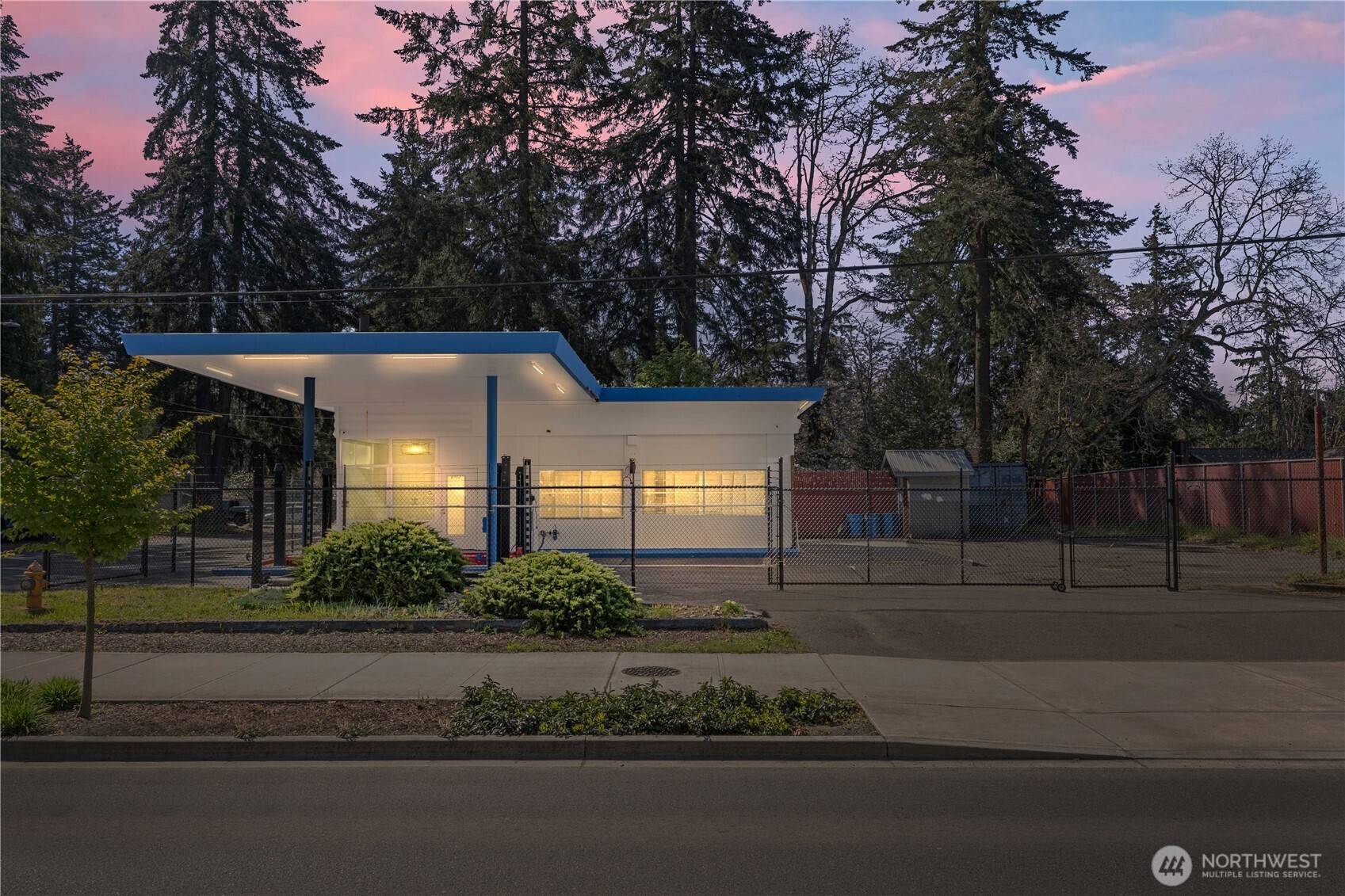 Lakewood, WA 98498,8702 veterans DR SW