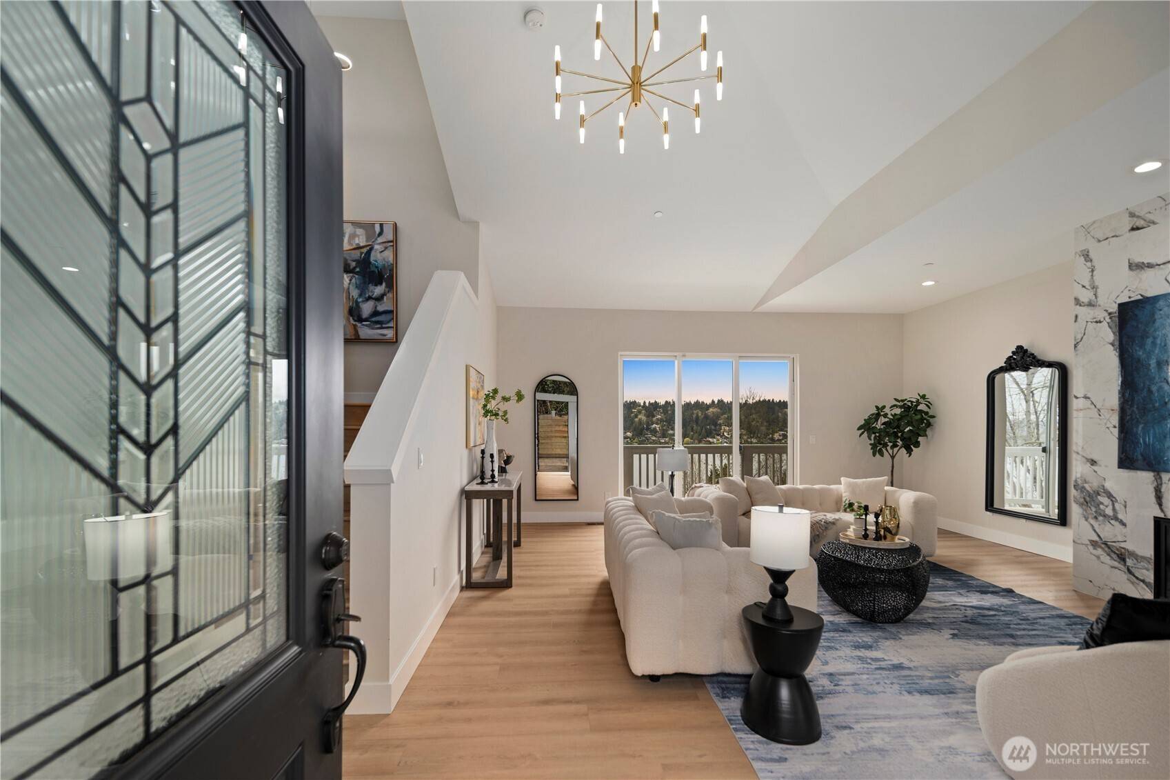Bellevue, WA 98006,10963 SE 62nd ST
