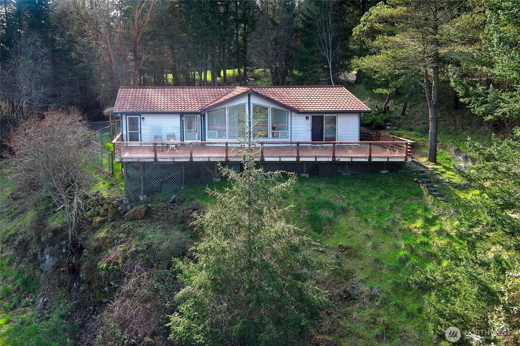 Friday Harbor, WA 98250,174 Moon Ridge RD