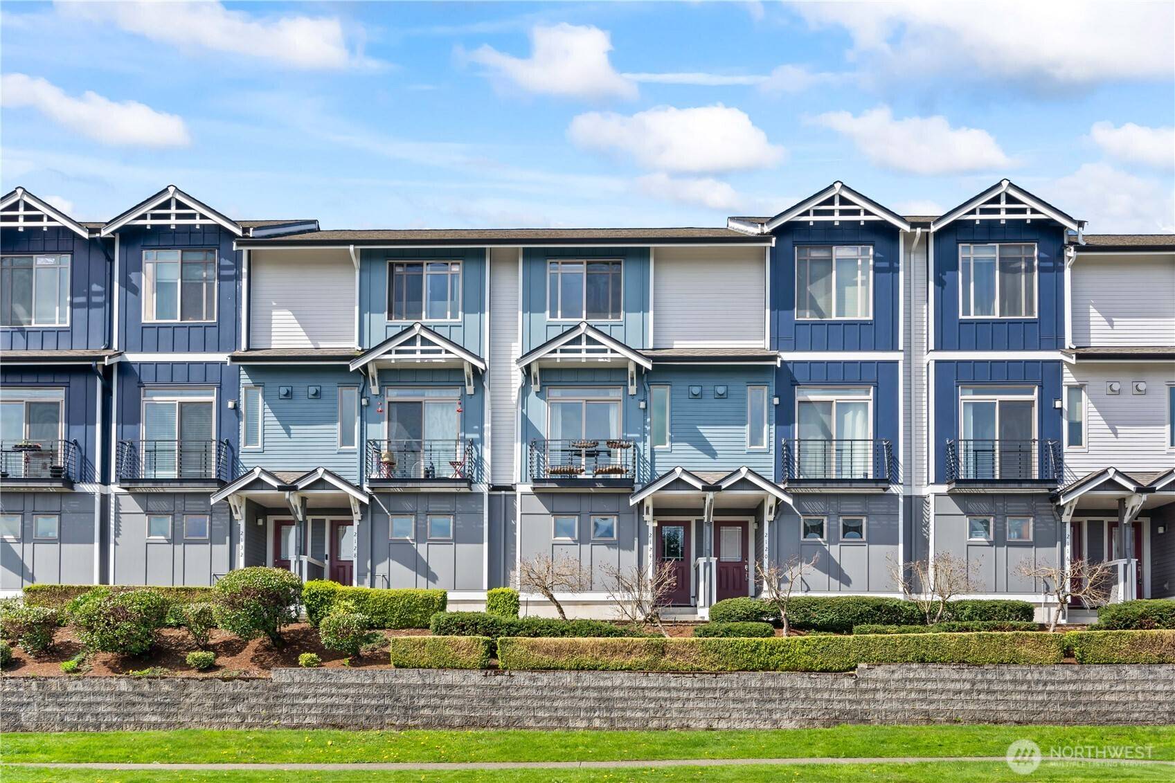 Tacoma, WA 98405,2124 Yakima AVE #205
