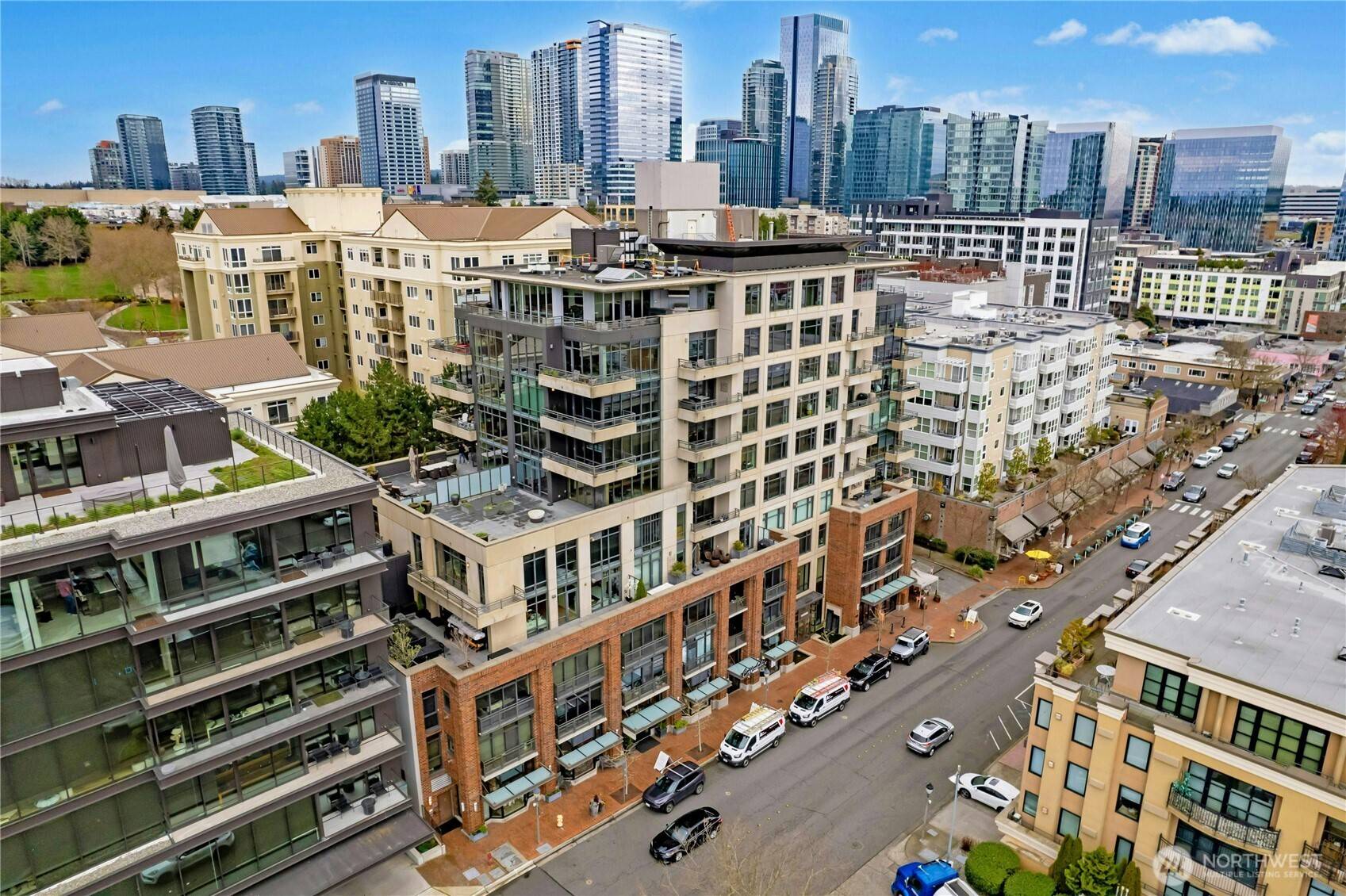 Bellevue, WA 98004,10000 Main ST #601